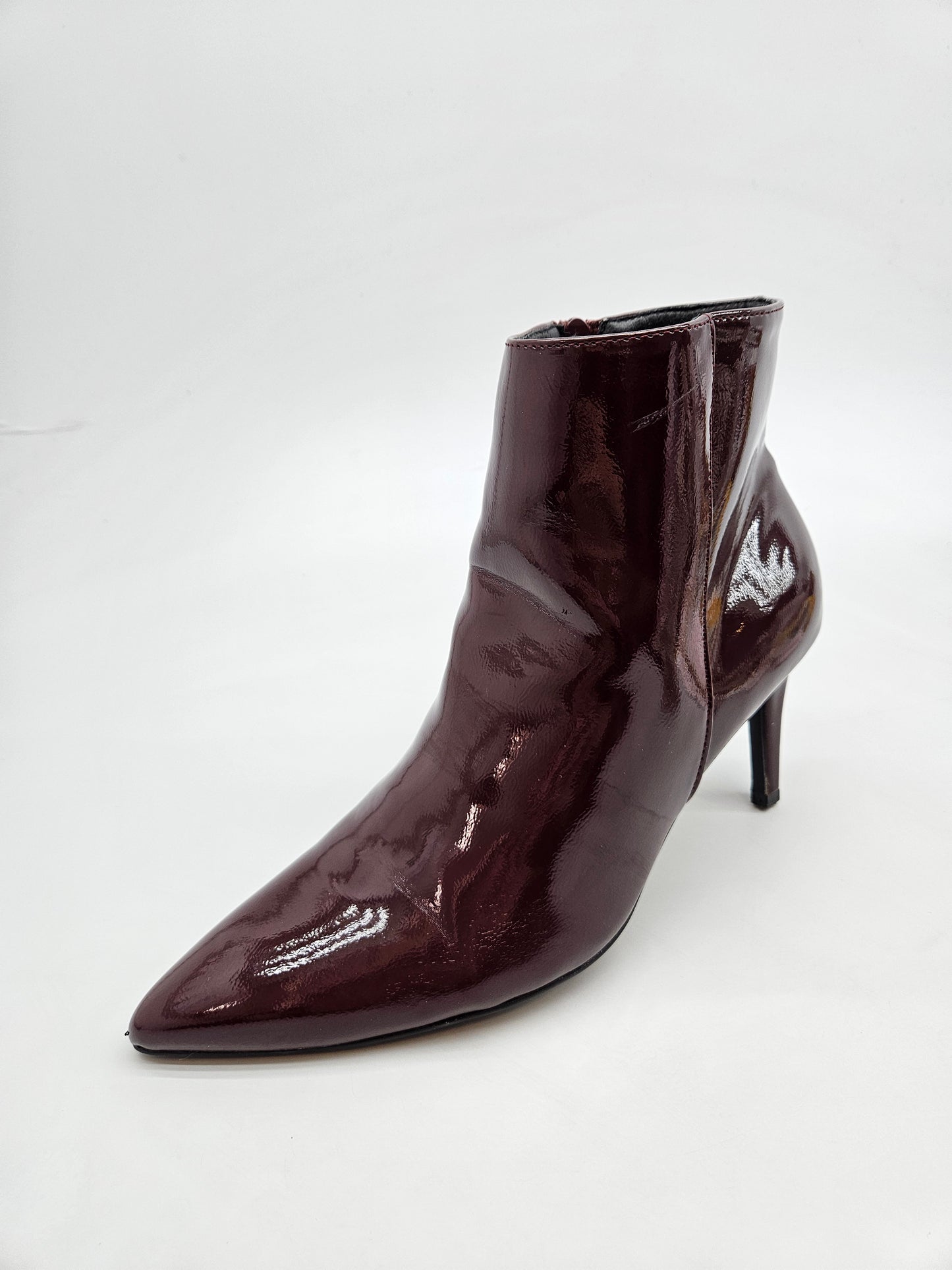 NEW LOOK NOVI ORIGINAL ORIGINAL CIZMI BR 39