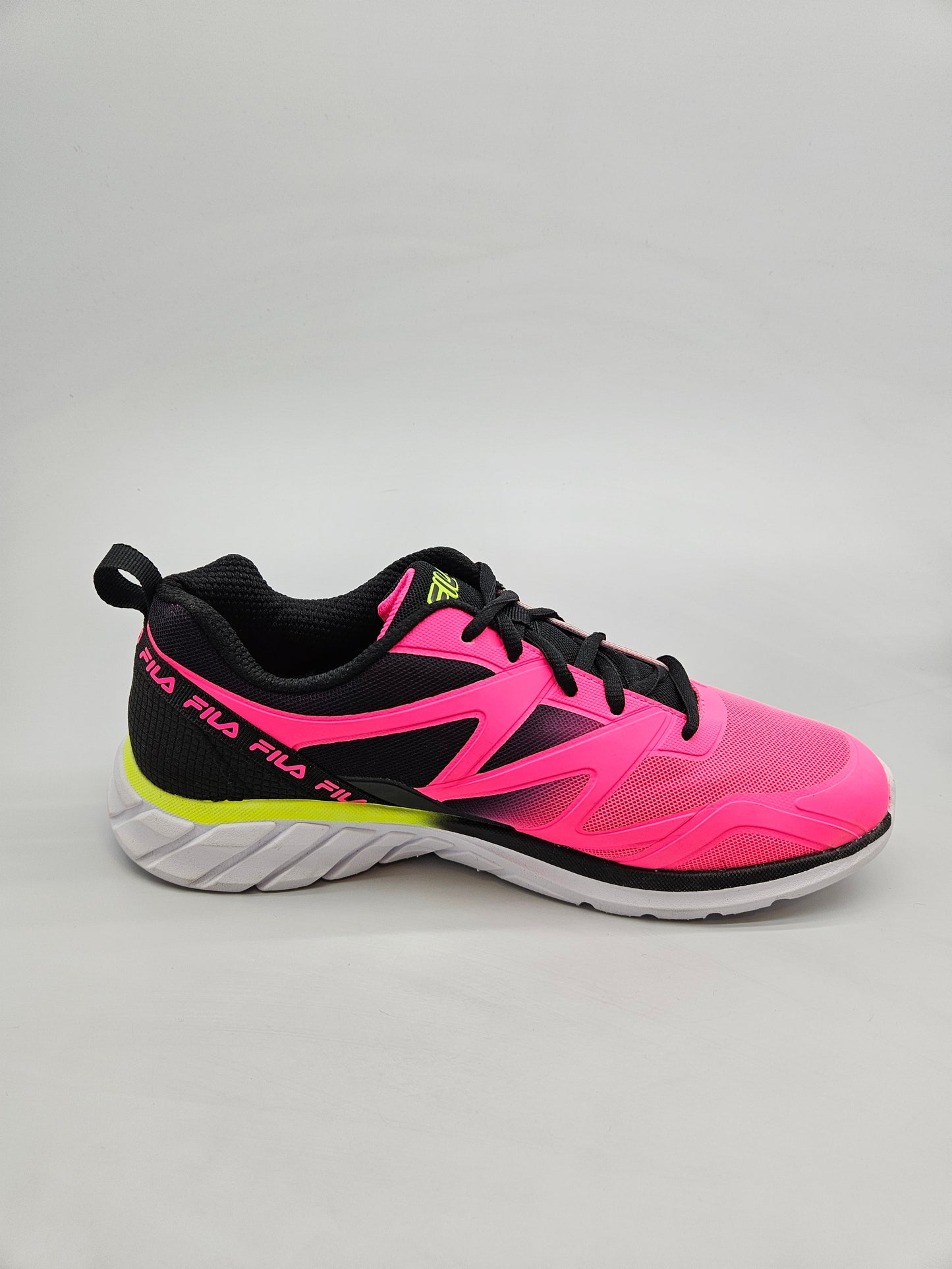 FILA NOVI ORIGINAL PATIKI BR 42.5