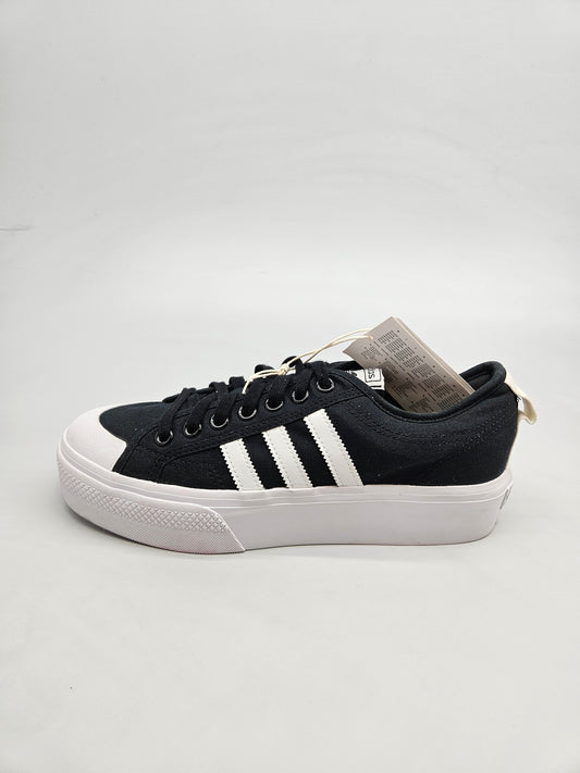 ADIDAS NOVI ORIGINAL PATIKI BR 44