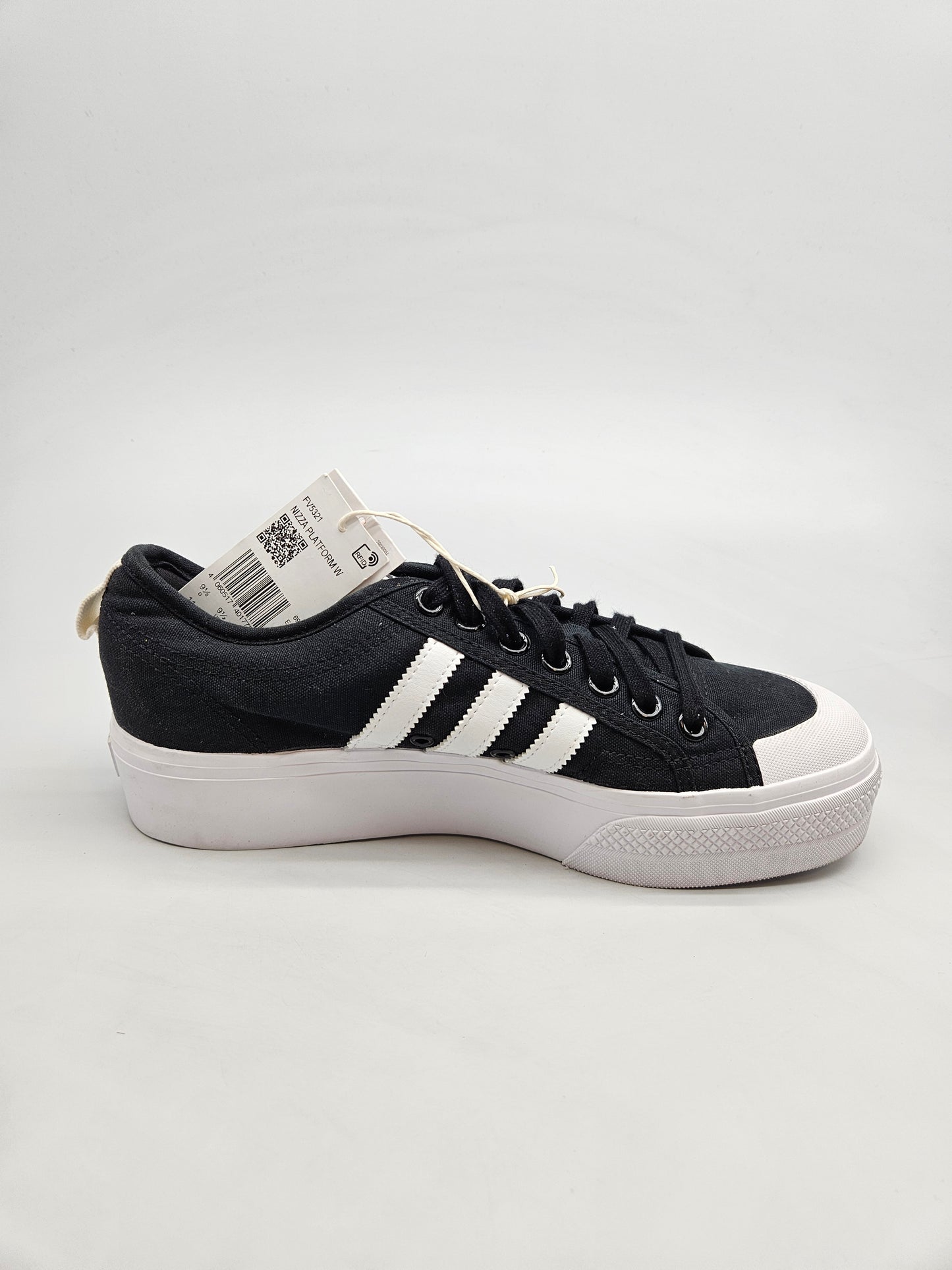 ADIDAS NOVI ORIGINAL PATIKI BR 44