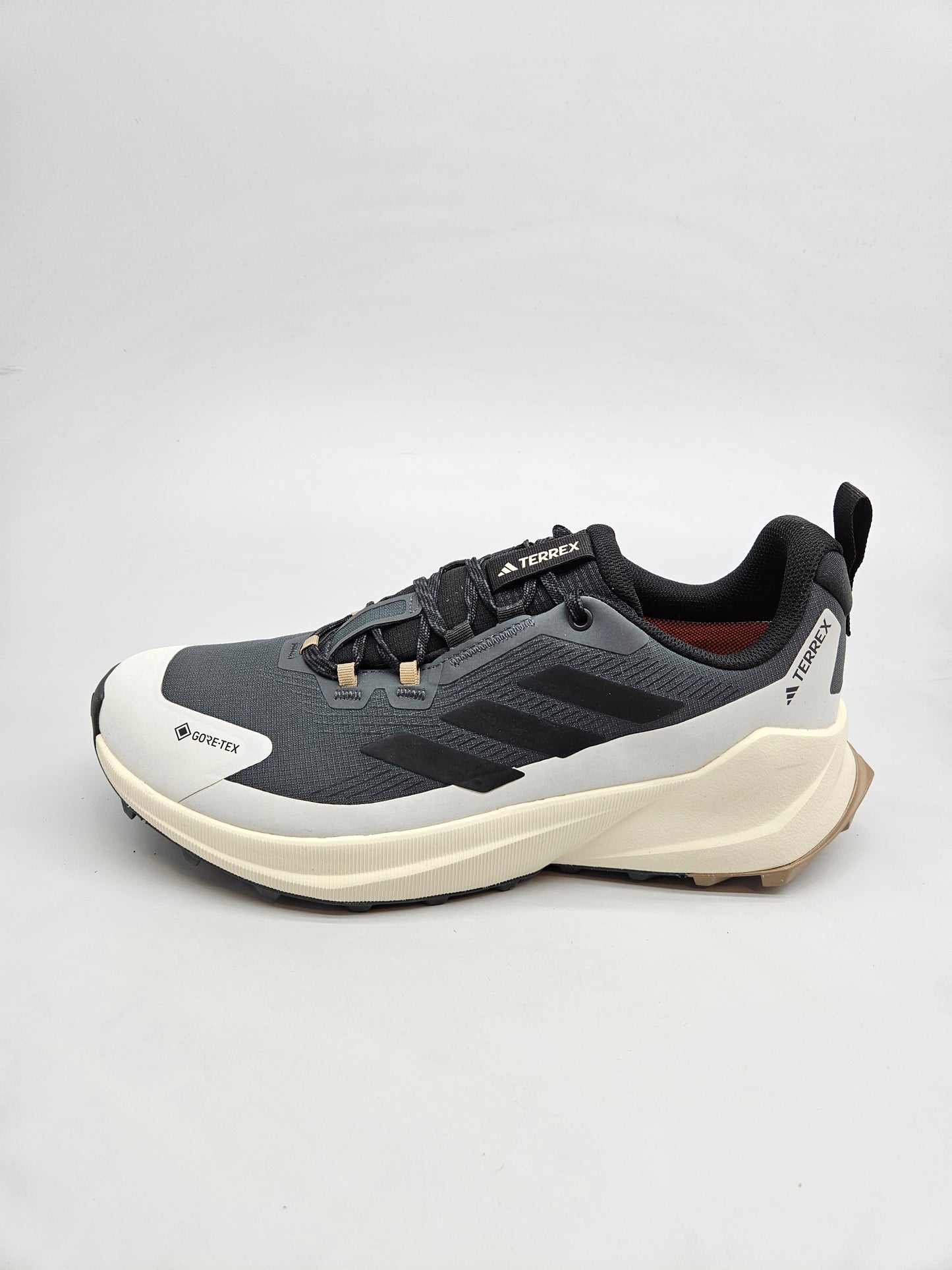 ADIDAS GORETEX ORIGINAL NOVI PATIKI BR 43