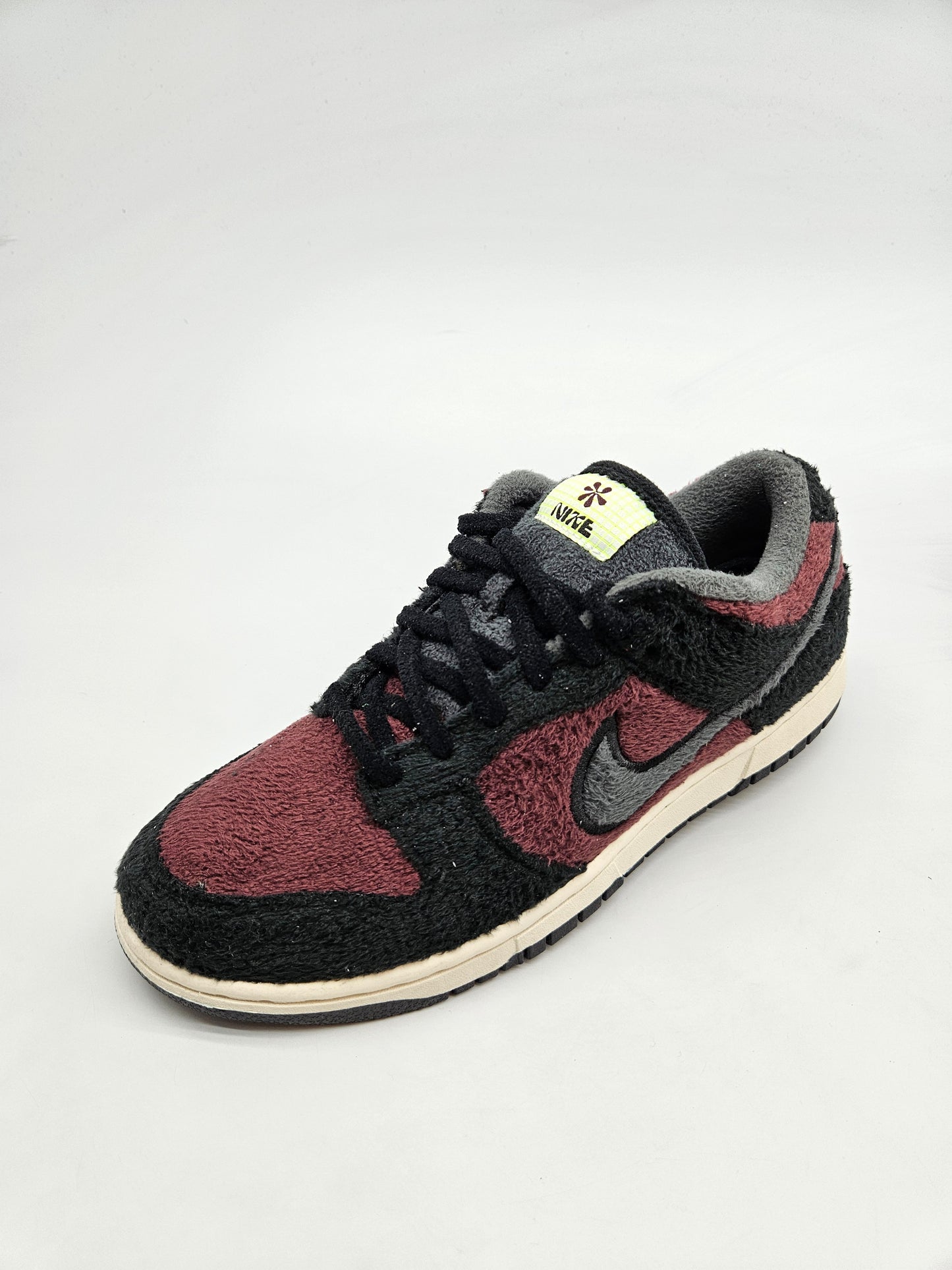 NIKE NOVI ORIGINAL PATIKI BR 39