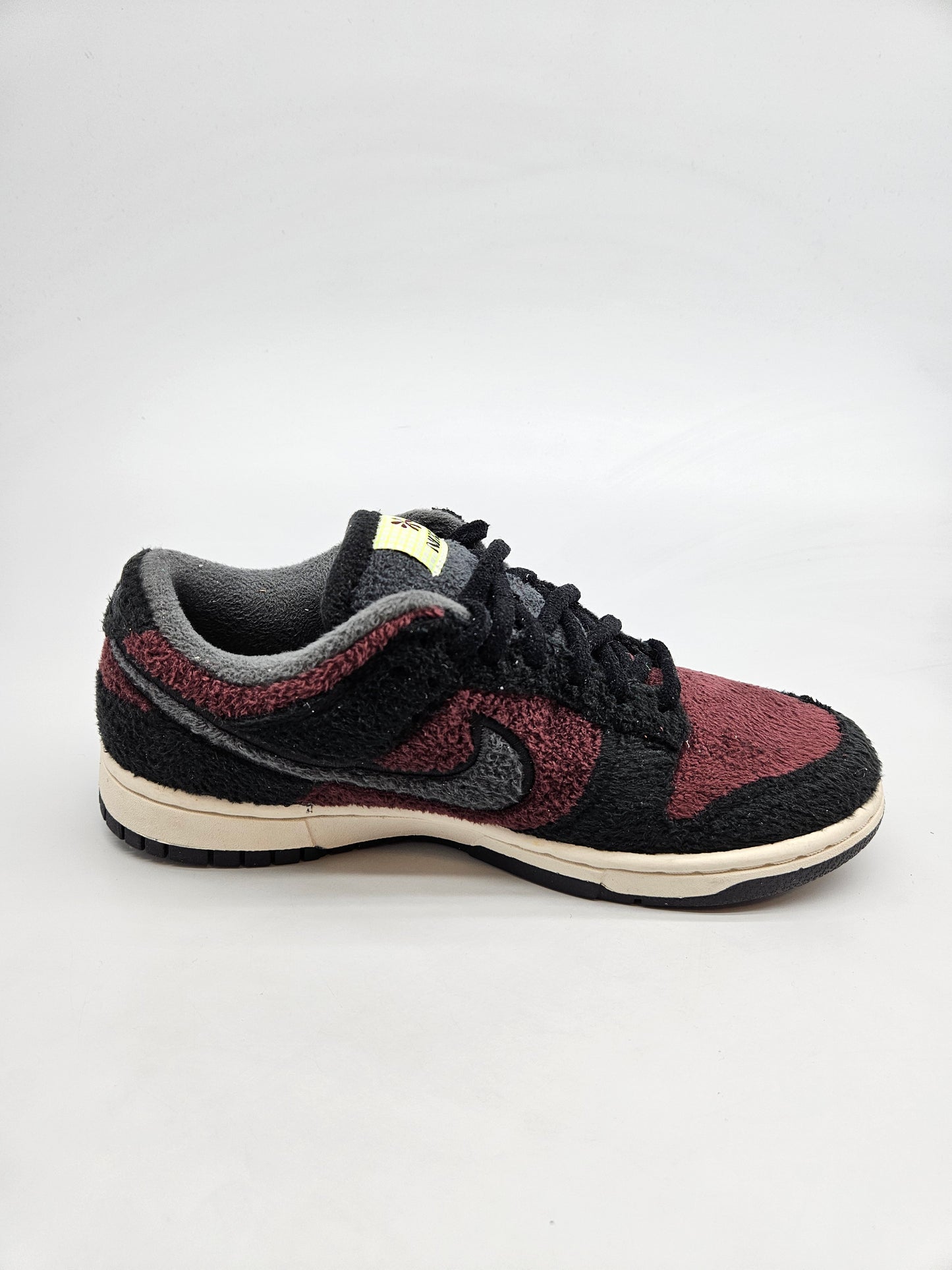 NIKE NOVI ORIGINAL PATIKI BR 39