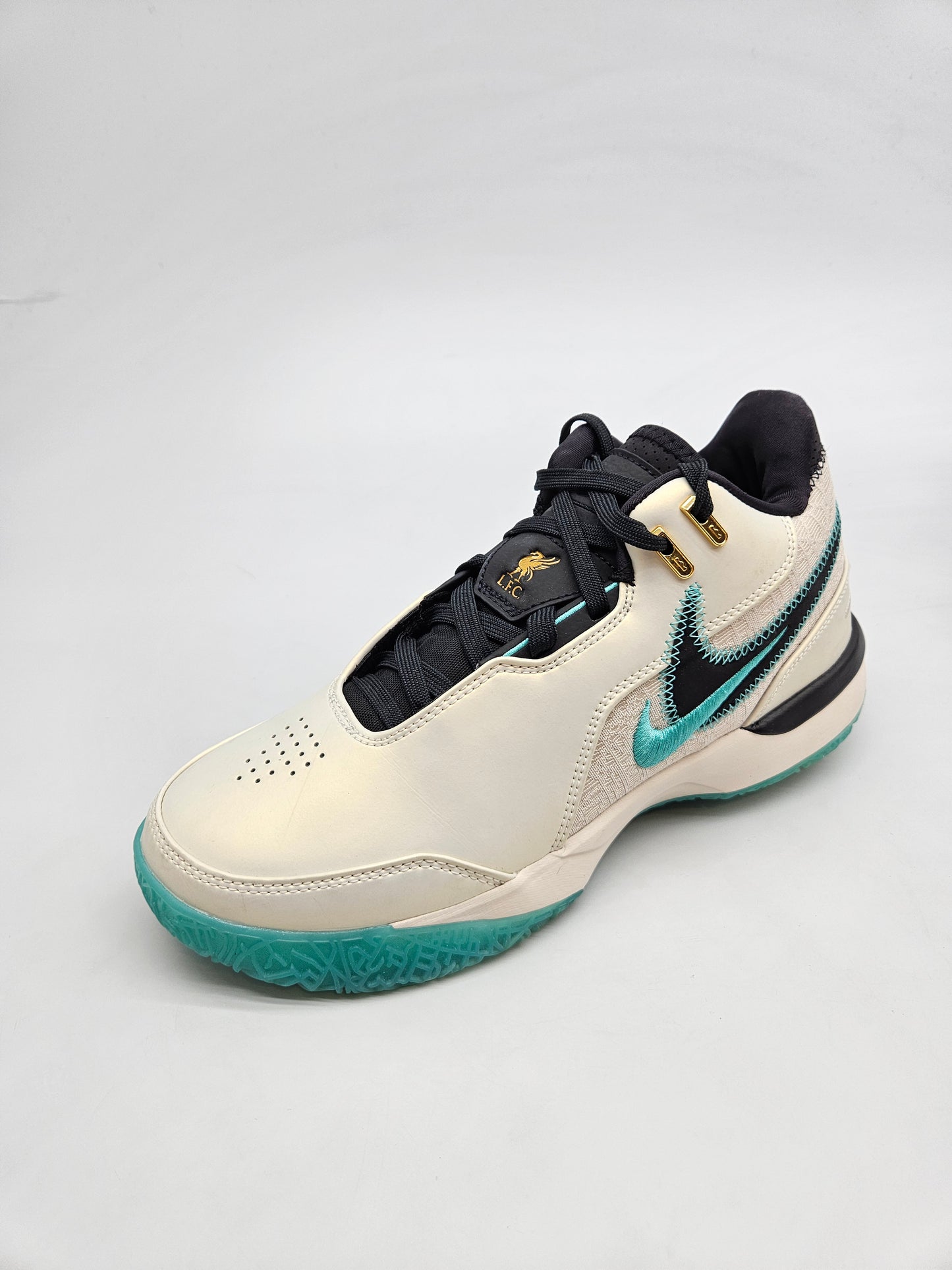 NIKE FC LIVERPUL NOVI ORIGINAL PATIKI BR 40