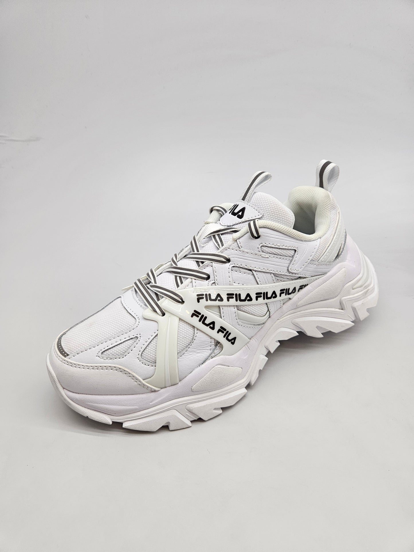 FILA NOVI ORIGINAL PATIKI BR 41