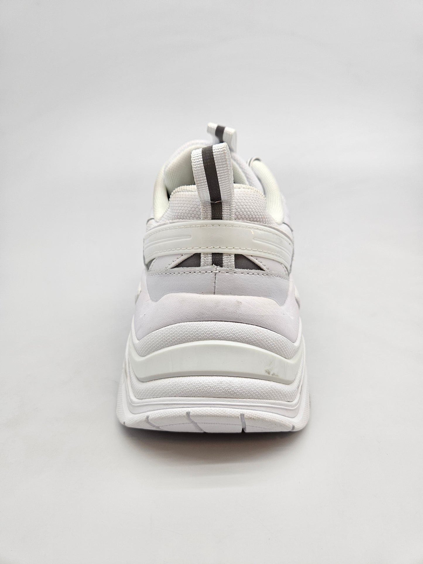 FILA NOVI ORIGINAL PATIKI BR 41