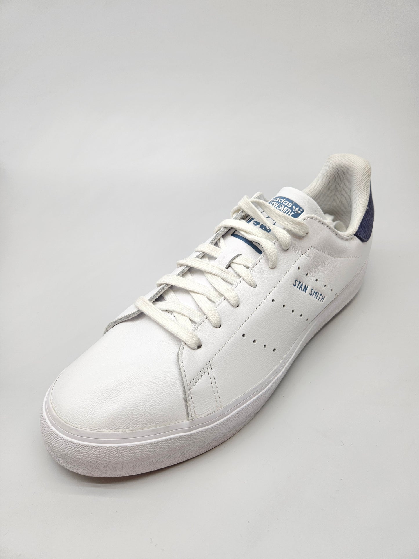 ADIDAS NOVI ORIGINAL PATIKI BR 45