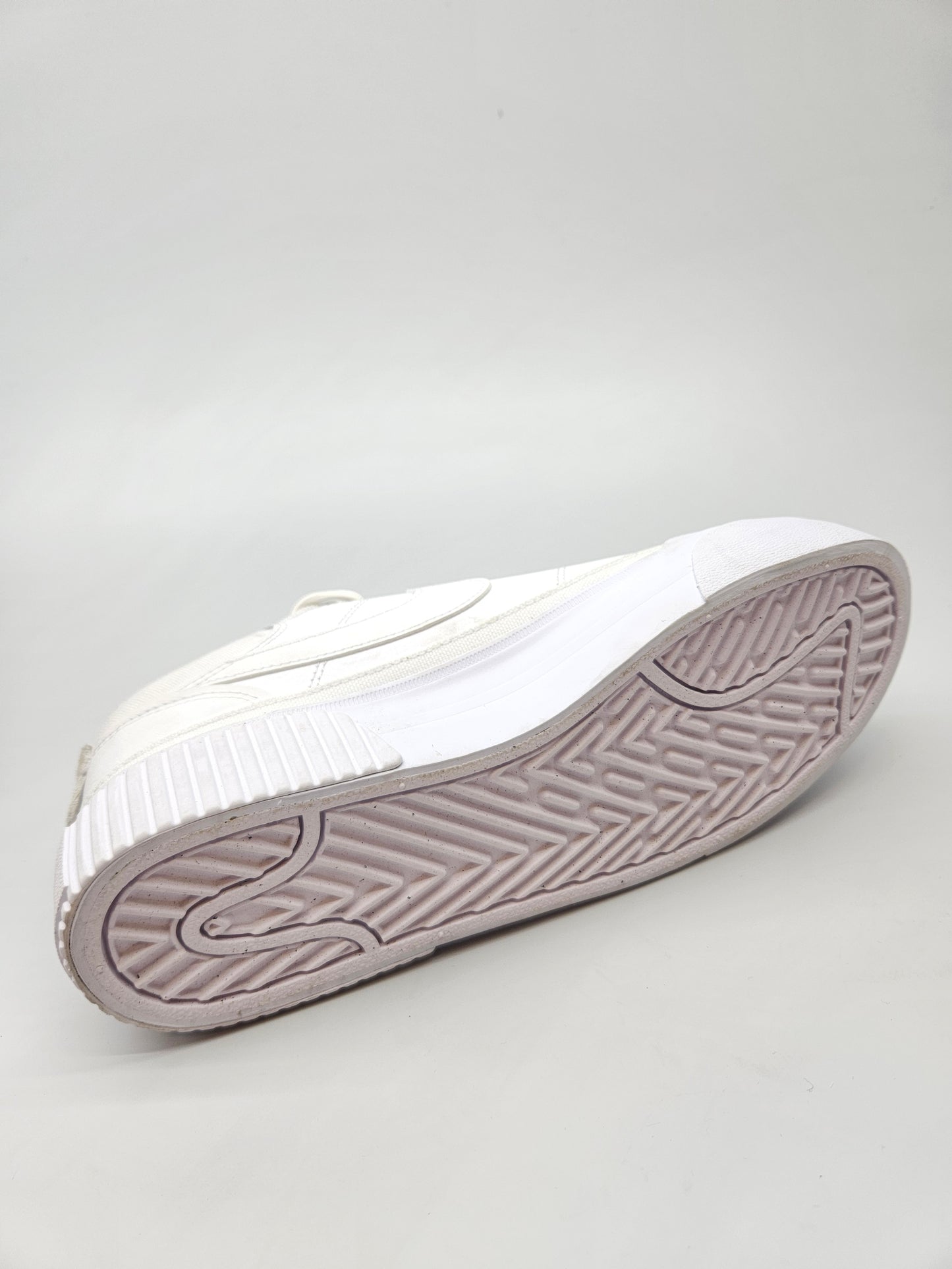 NIKE NOVI ORIGINAL PATIKI BR 40