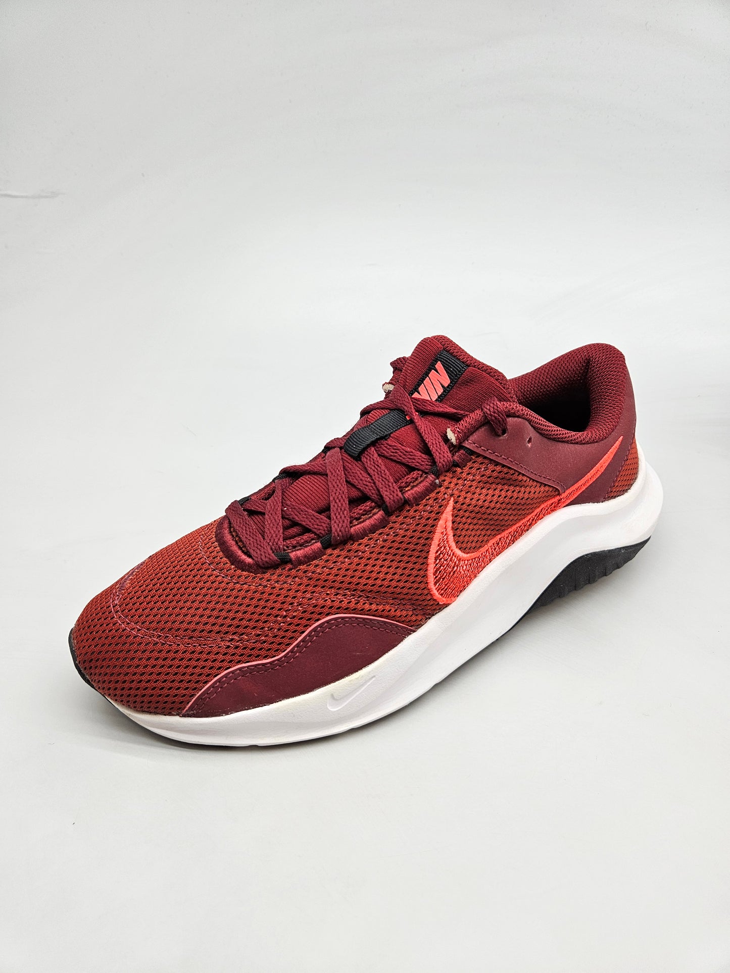 NIKE NOVI ORIGINAL PATIKI BR 41