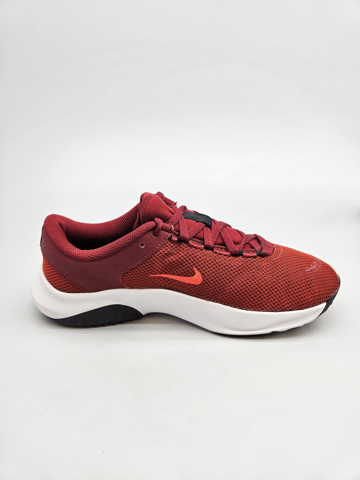 NIKE NOVI ORIGINAL PATIKI BR 41