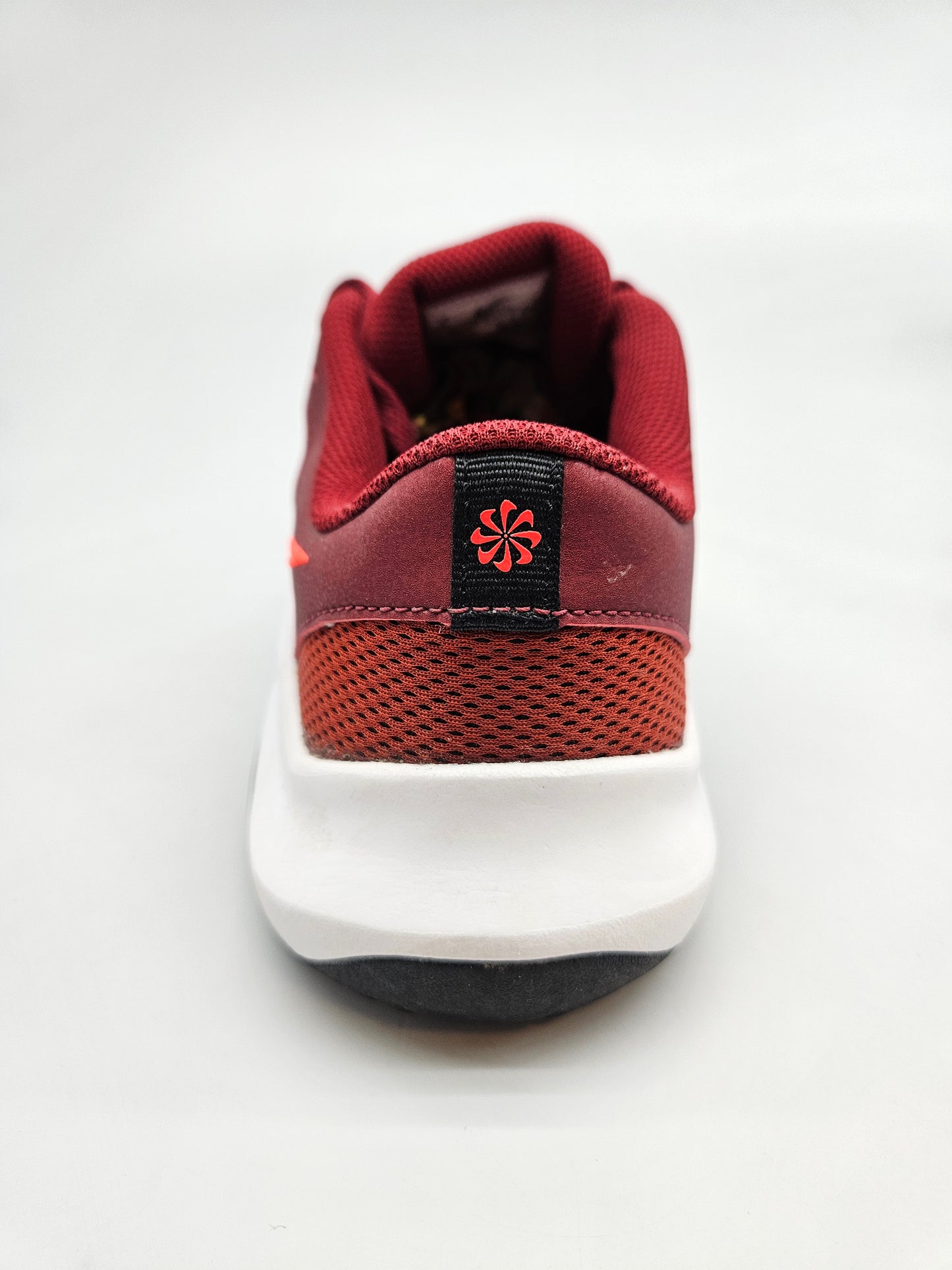 NIKE NOVI ORIGINAL PATIKI BR 41