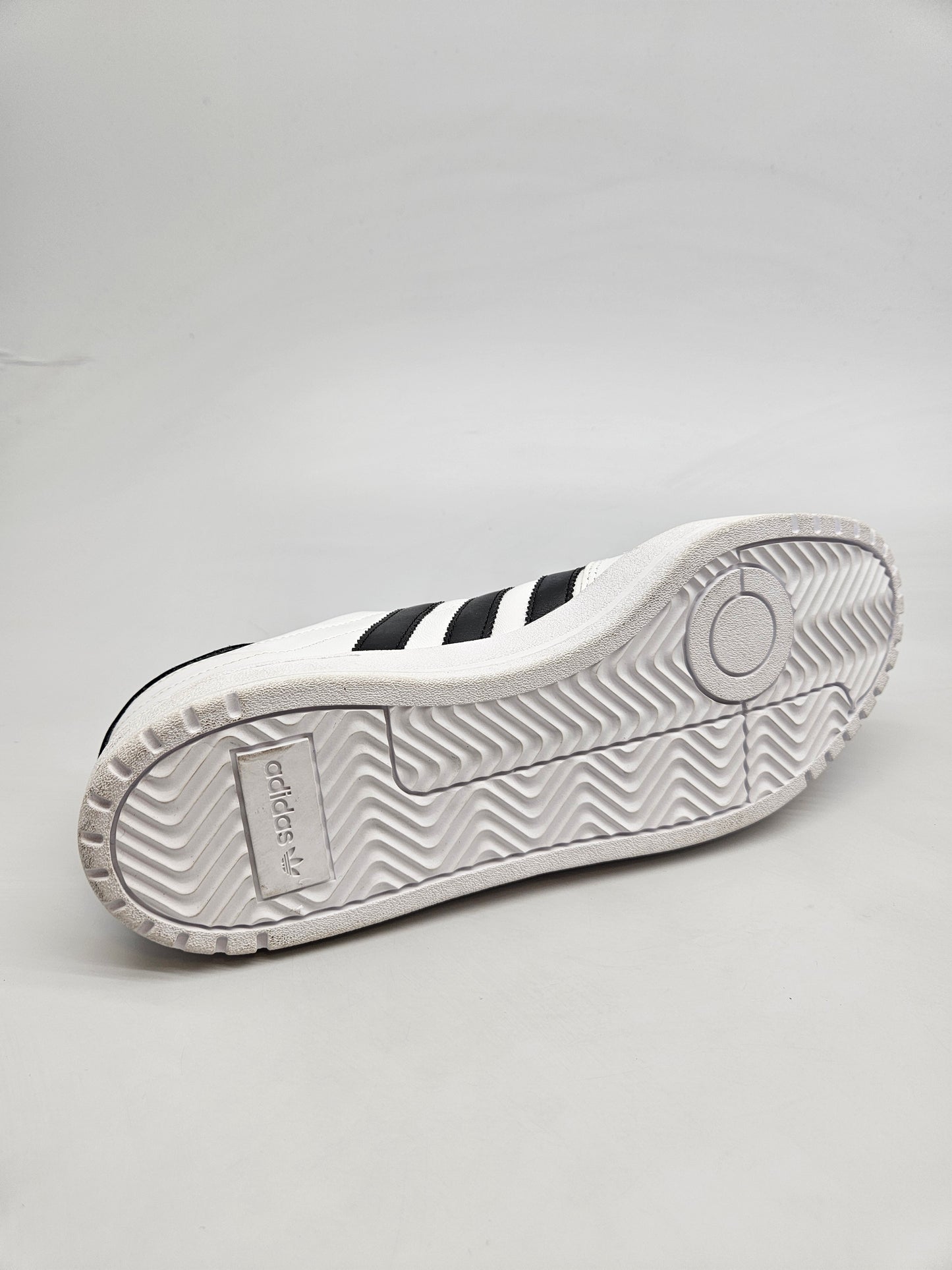 ADIDAS NOVI ORIGINAL PATIKI BR 44.5