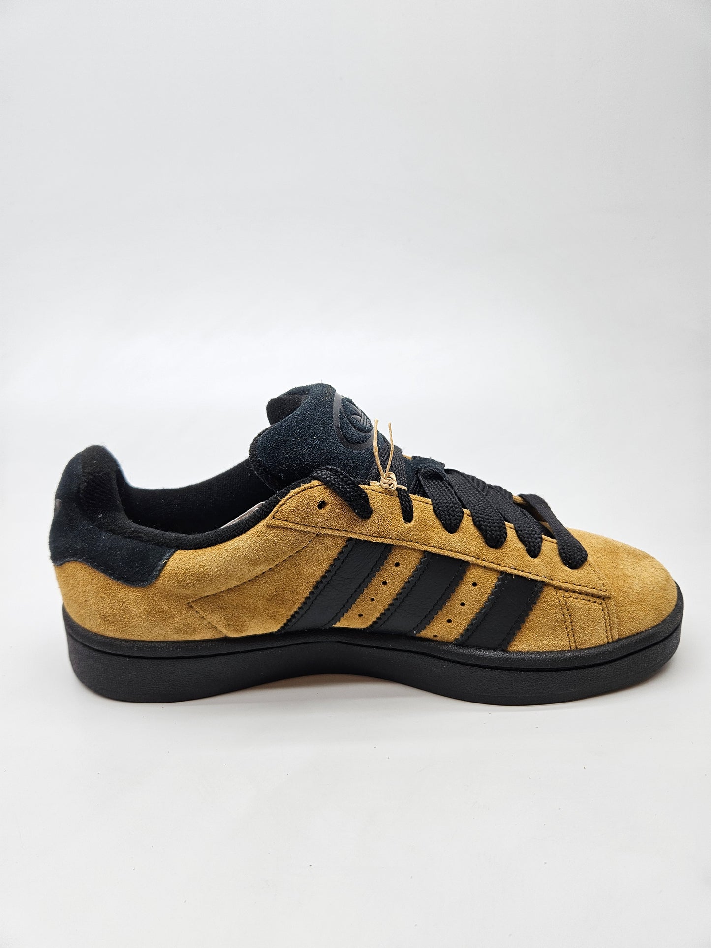 ADIDAS NOVI ORIGINAL PATIKI BR 41