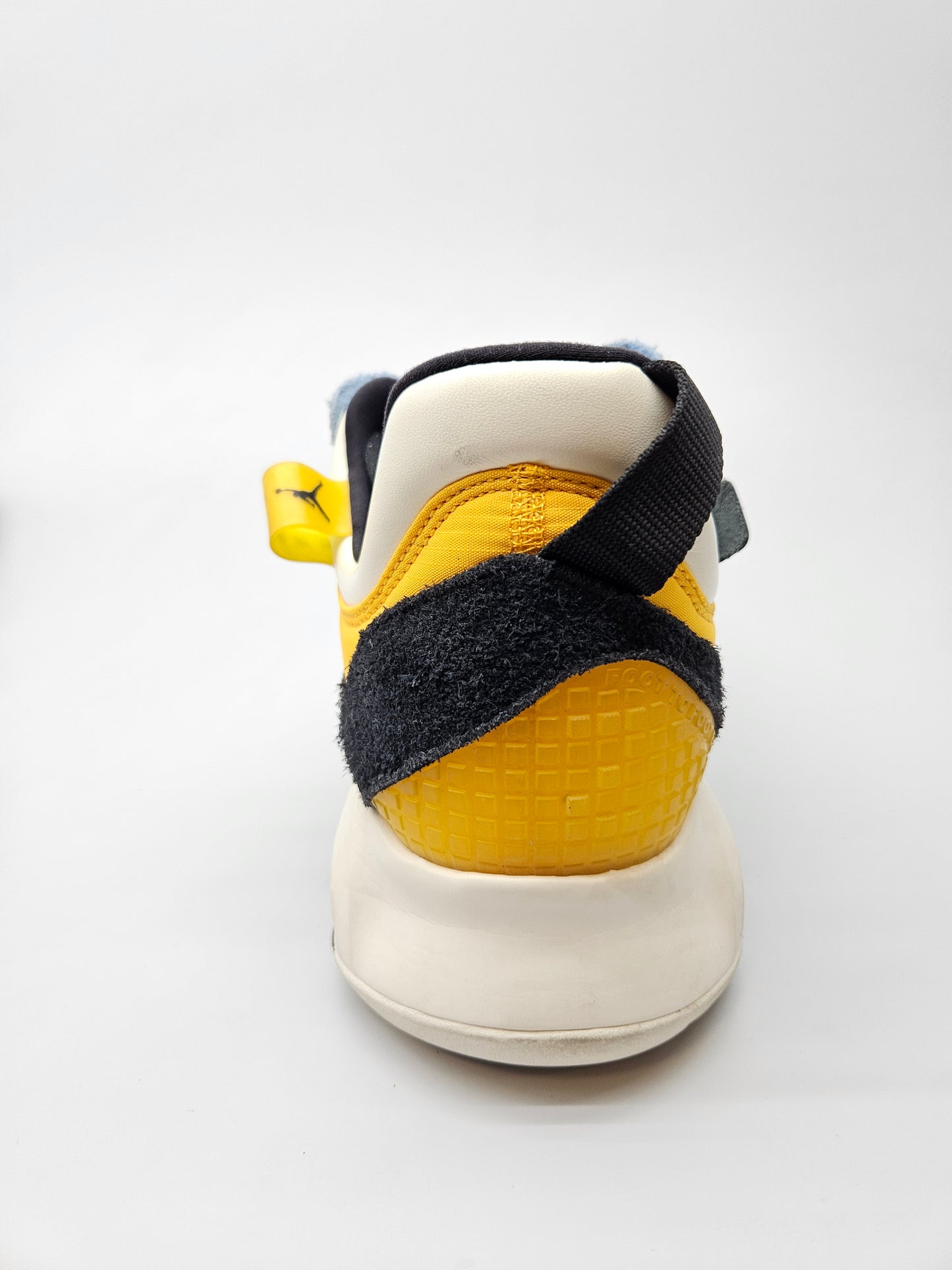 NIKE JORDAN NOVI ORIGINAL PATIKI BR 45.5
