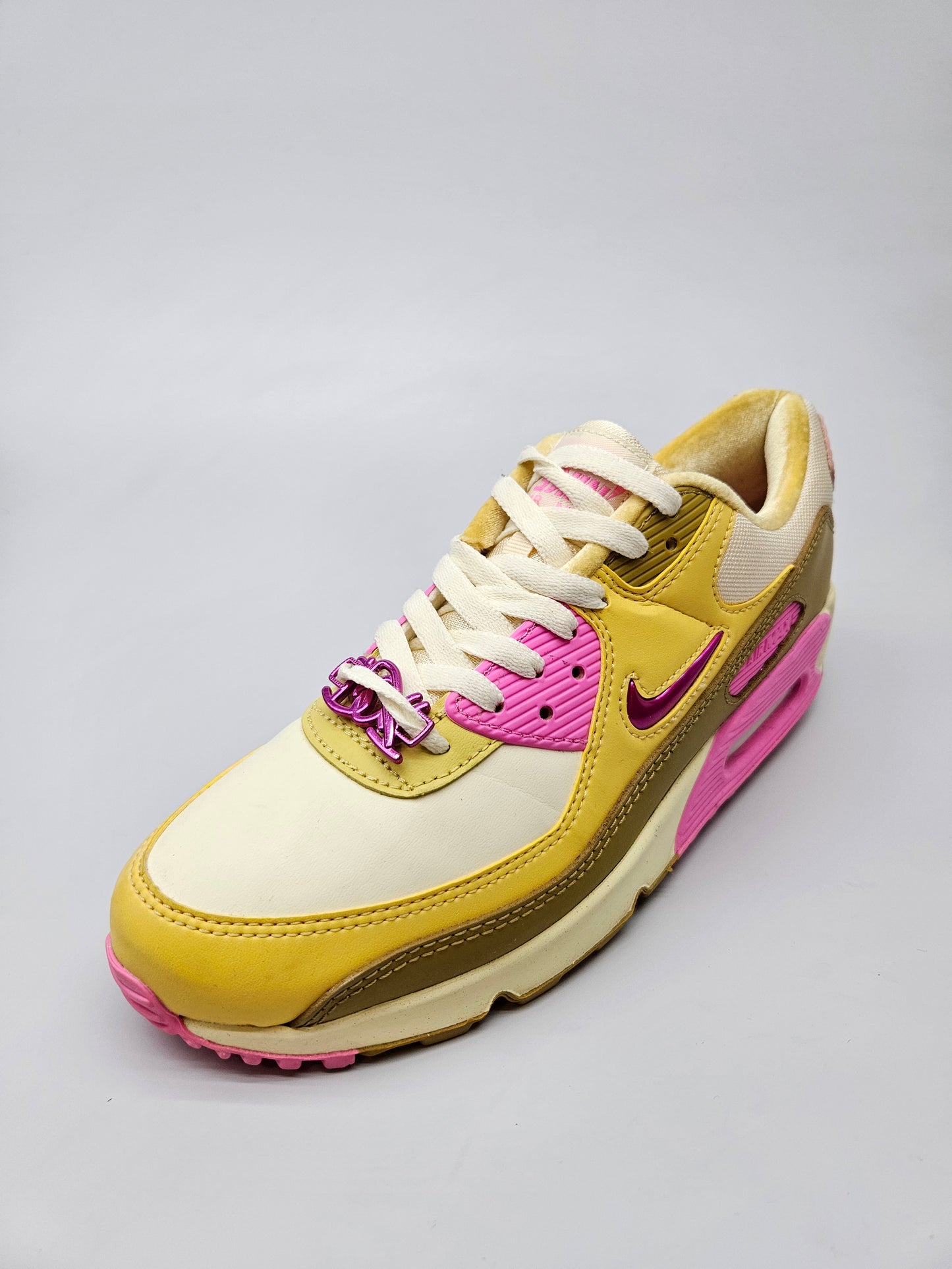 NIKE AIRMAX NOVI ORIGINAL PATIKI BR 41