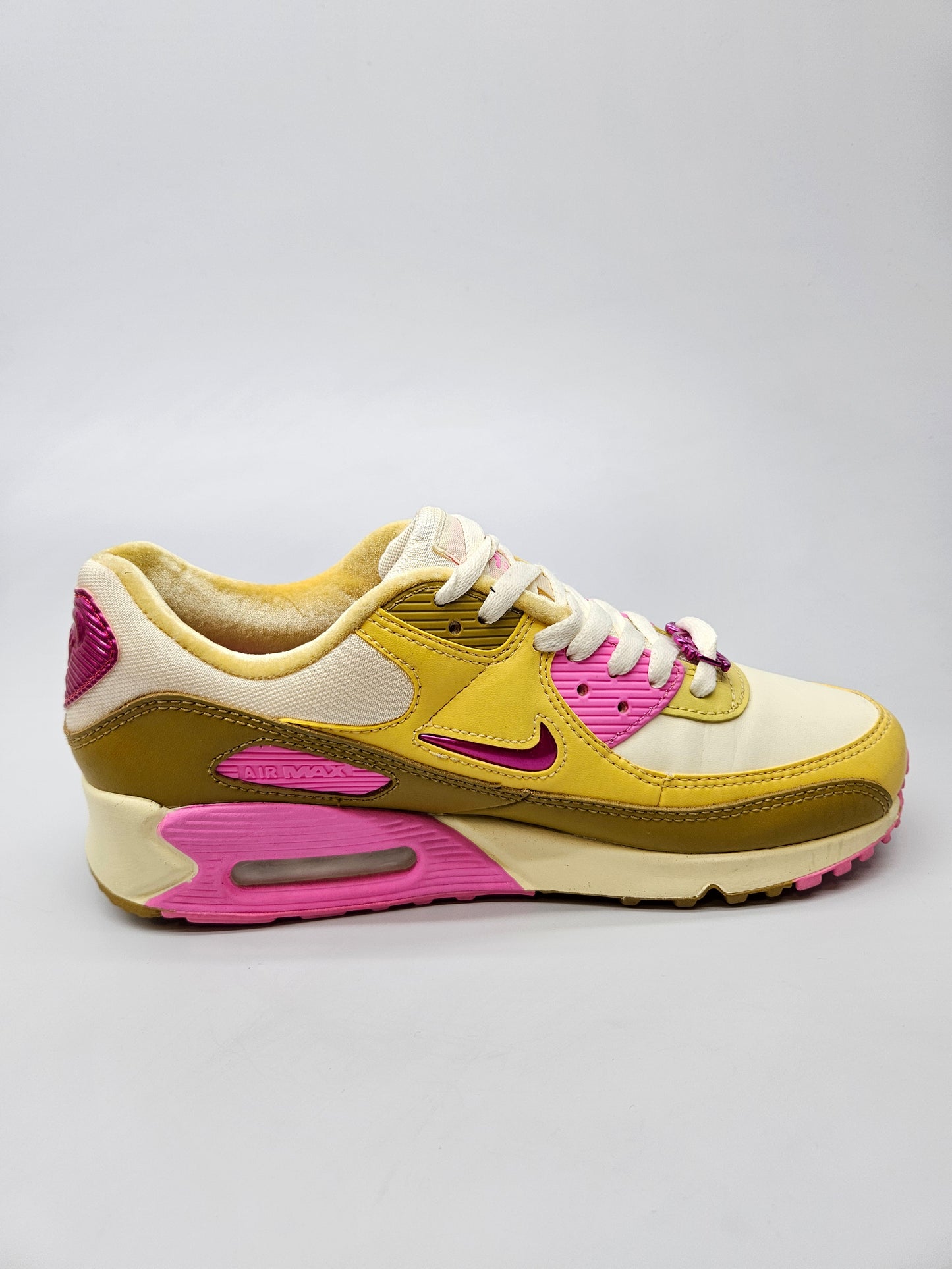 NIKE AIRMAX NOVI ORIGINAL PATIKI BR 41