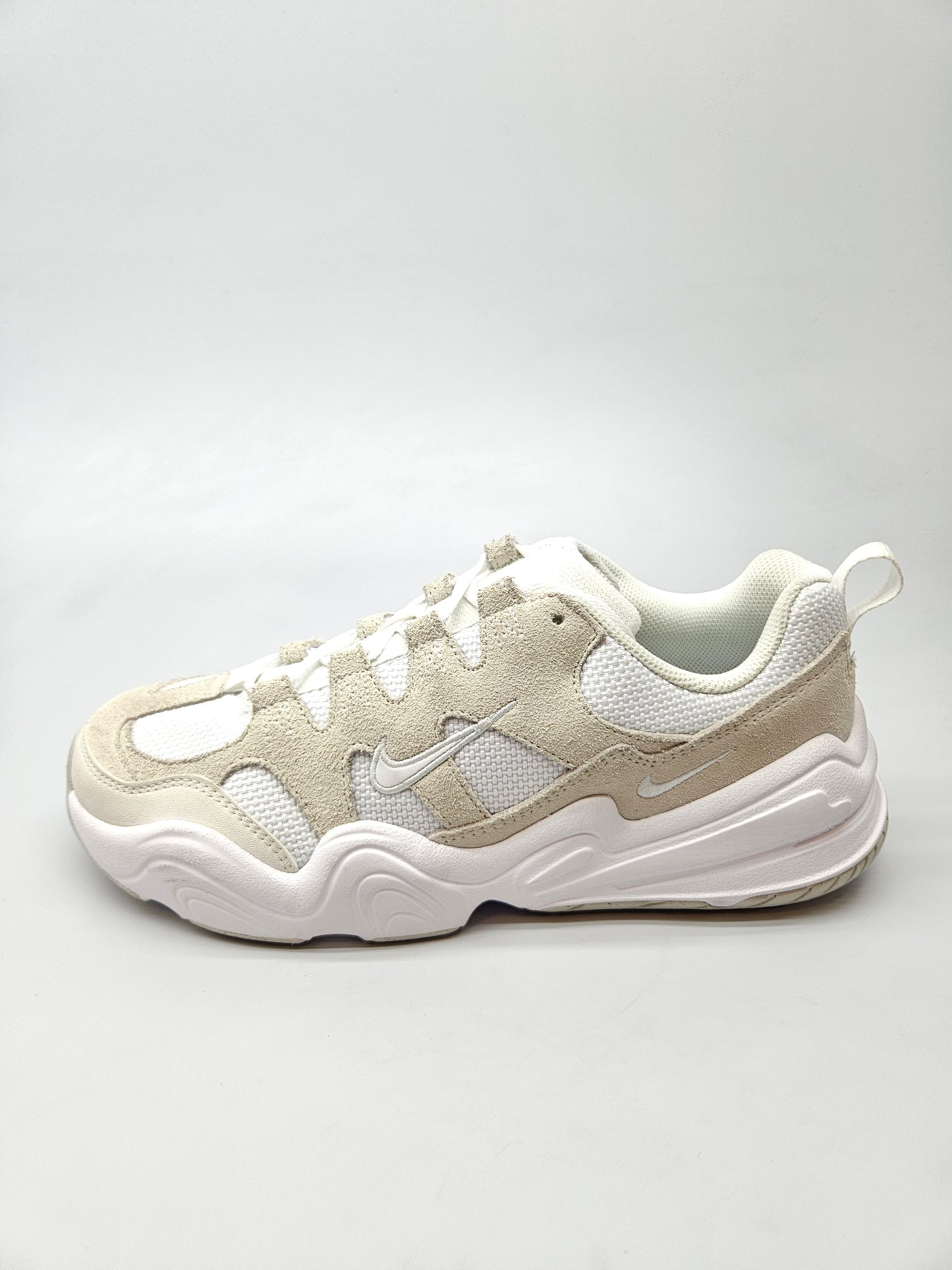 NIKE NOVI ORIGINAL PATIKI BR 41