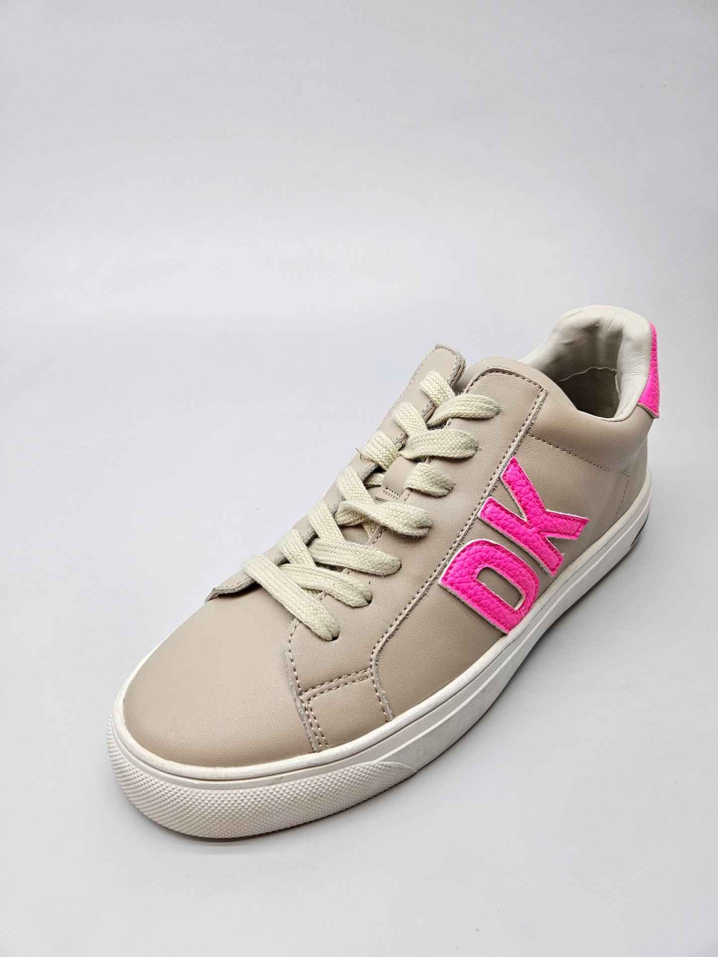 DKNY NOVI ORIGINAL PATIKI BR 38