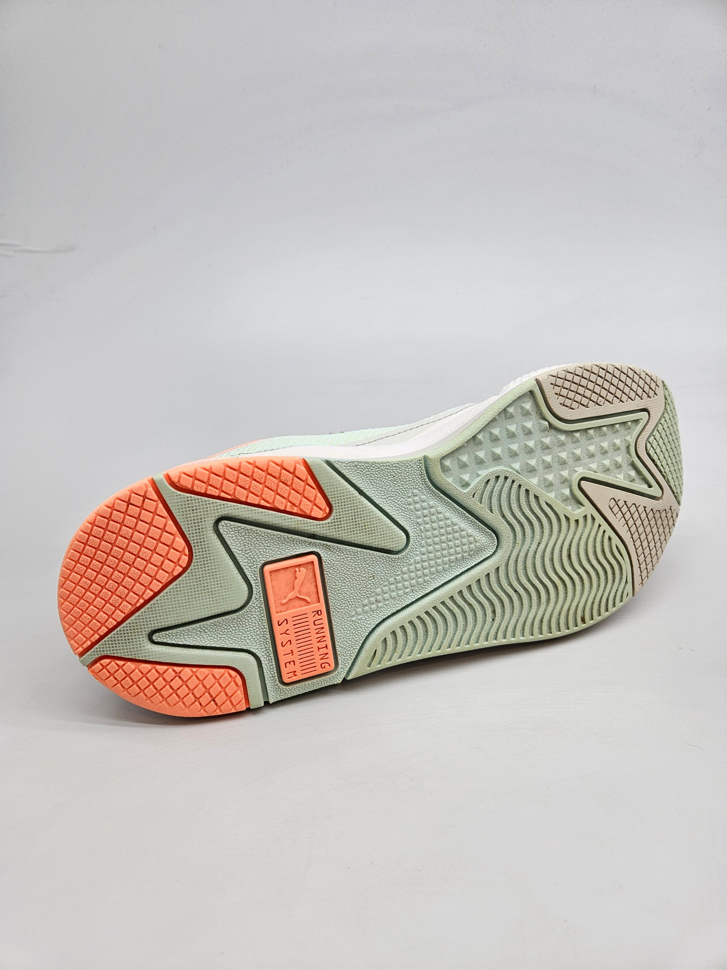 PUMA NOVI ORIGINAL PATIKI BR 41