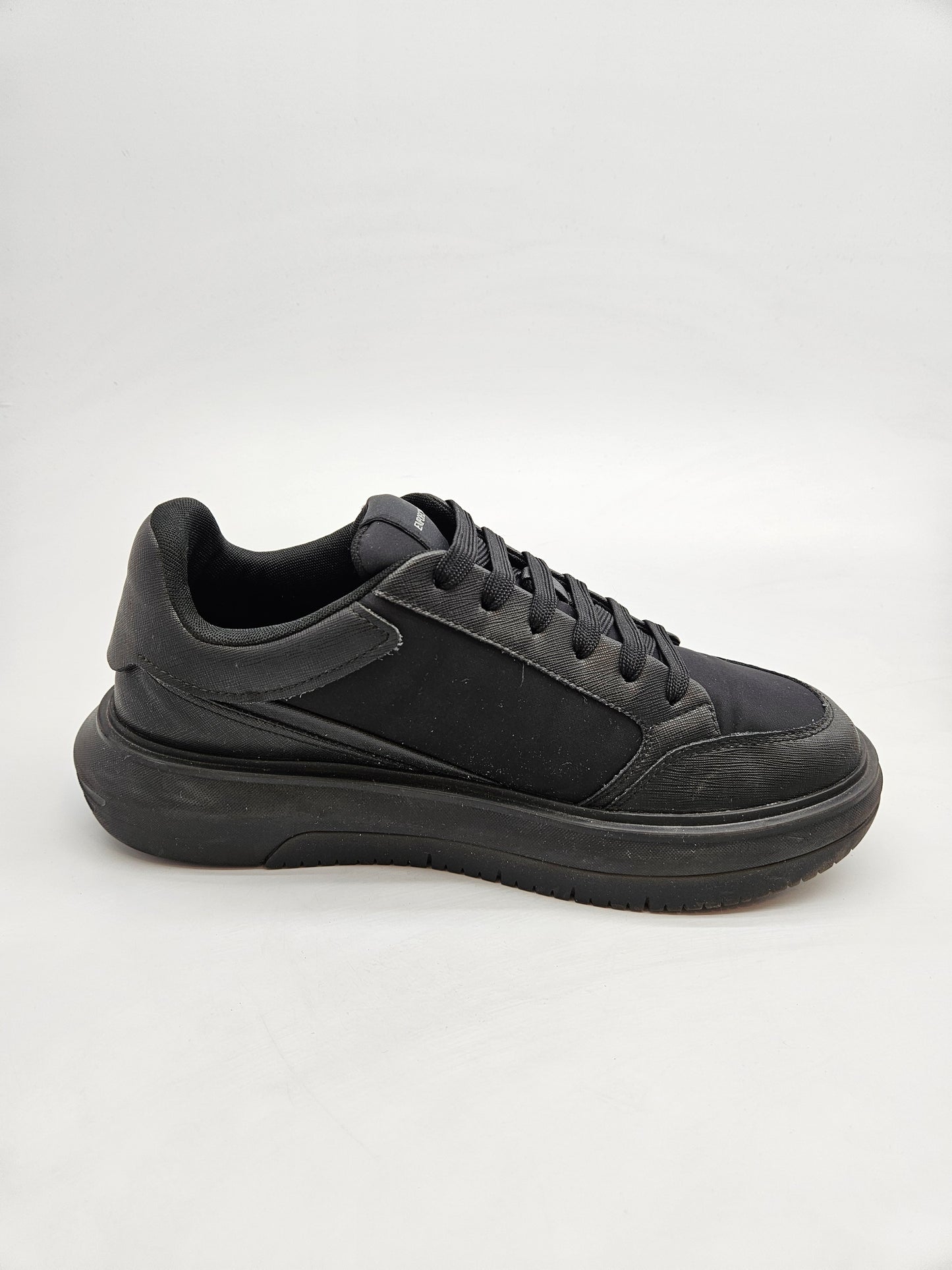 EMPORIO ARMANI ORIGINAL PATIKI BR 43
