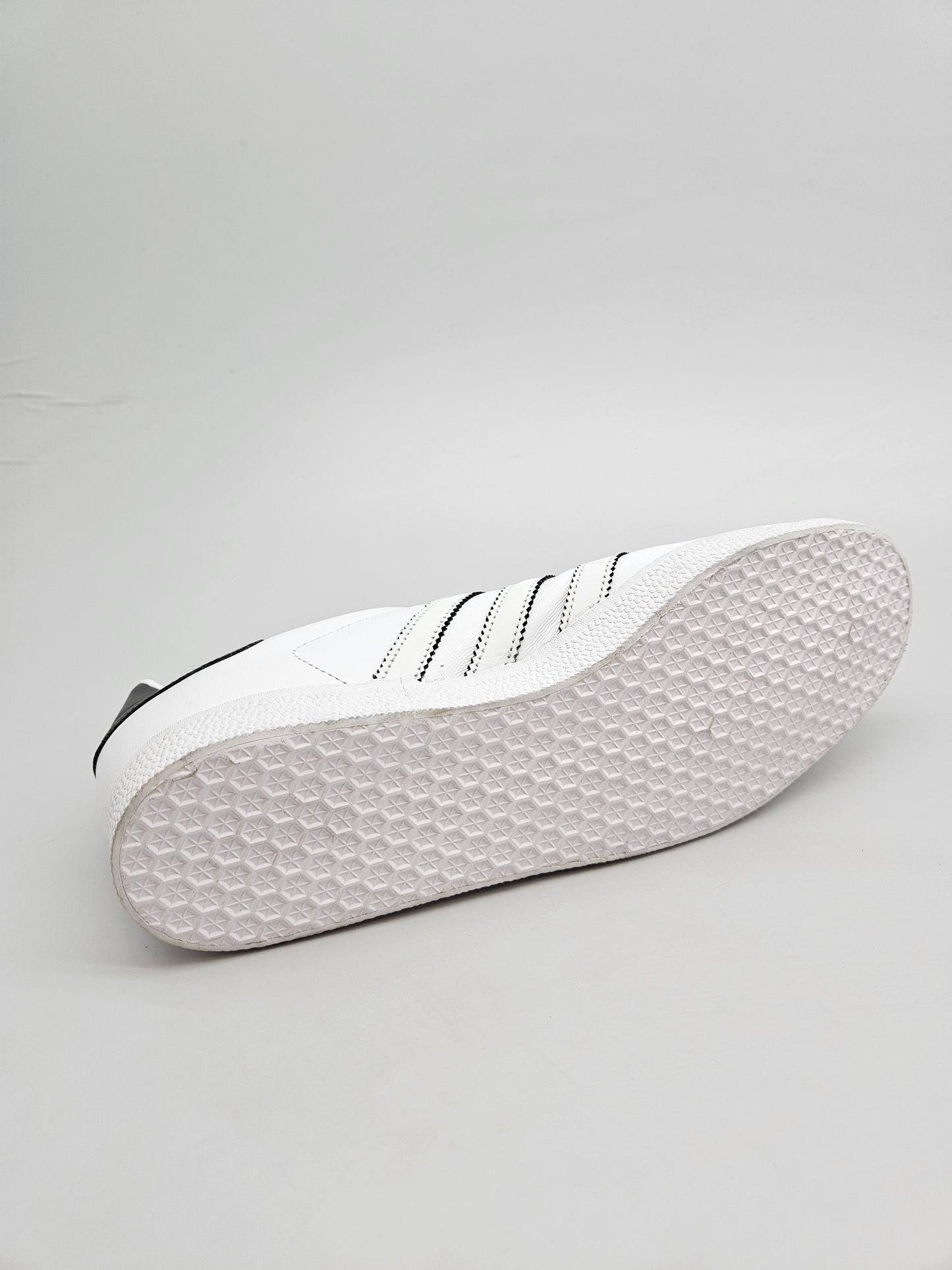 ADIDAS NOVI ORIGINAL PATIKI BR 45