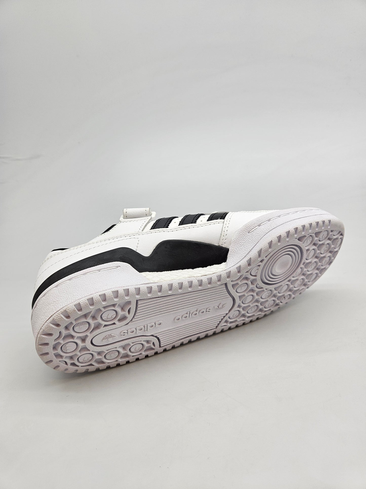 ADIDAS NOVI ORIGINAL PATIKI BR 36.5