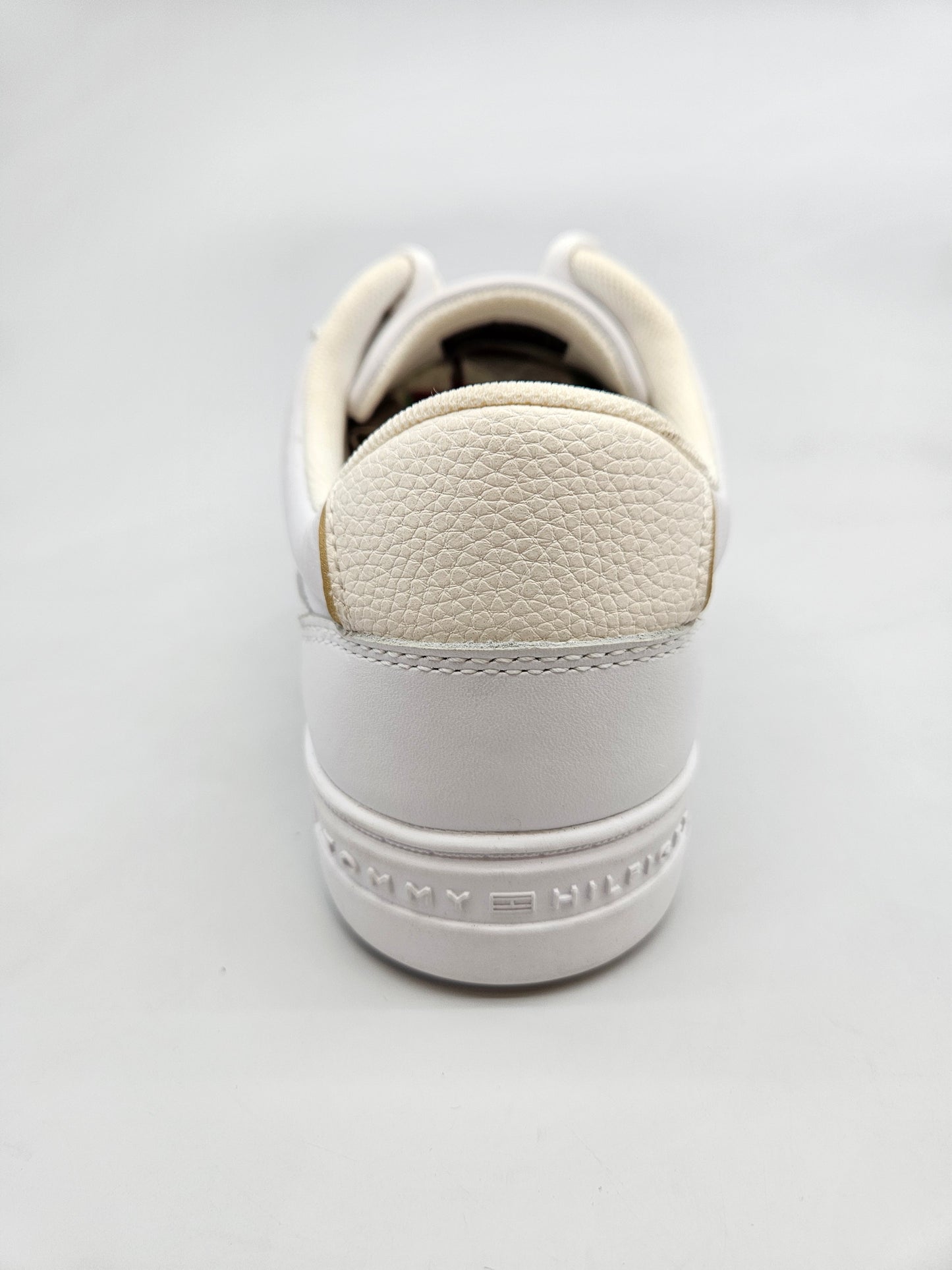TOMMY HILFIGER NOVI ORIGINAL PATIKI BR 39