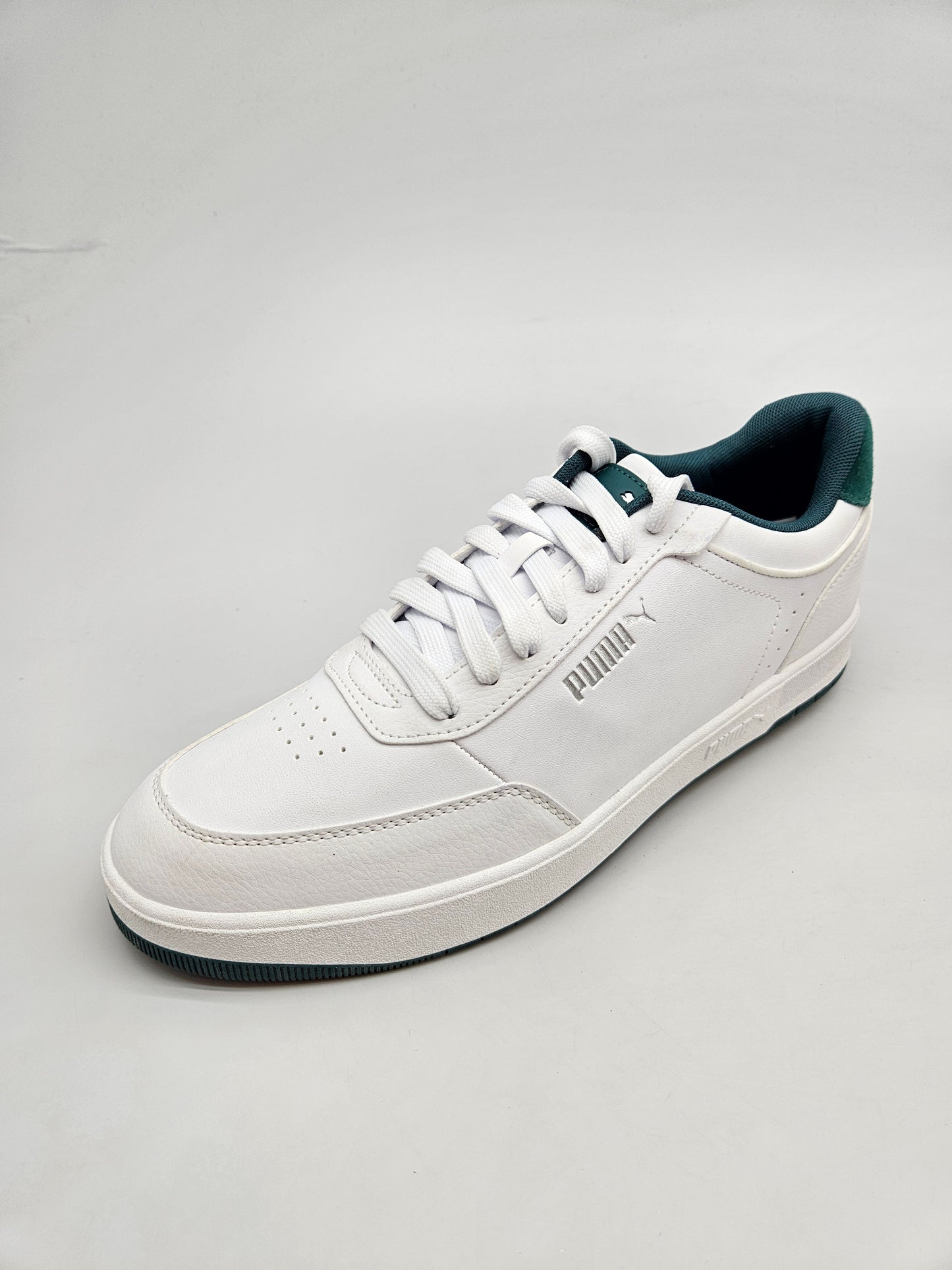 PUMA NOVI ORIGINAL PATIKI BR 42.5