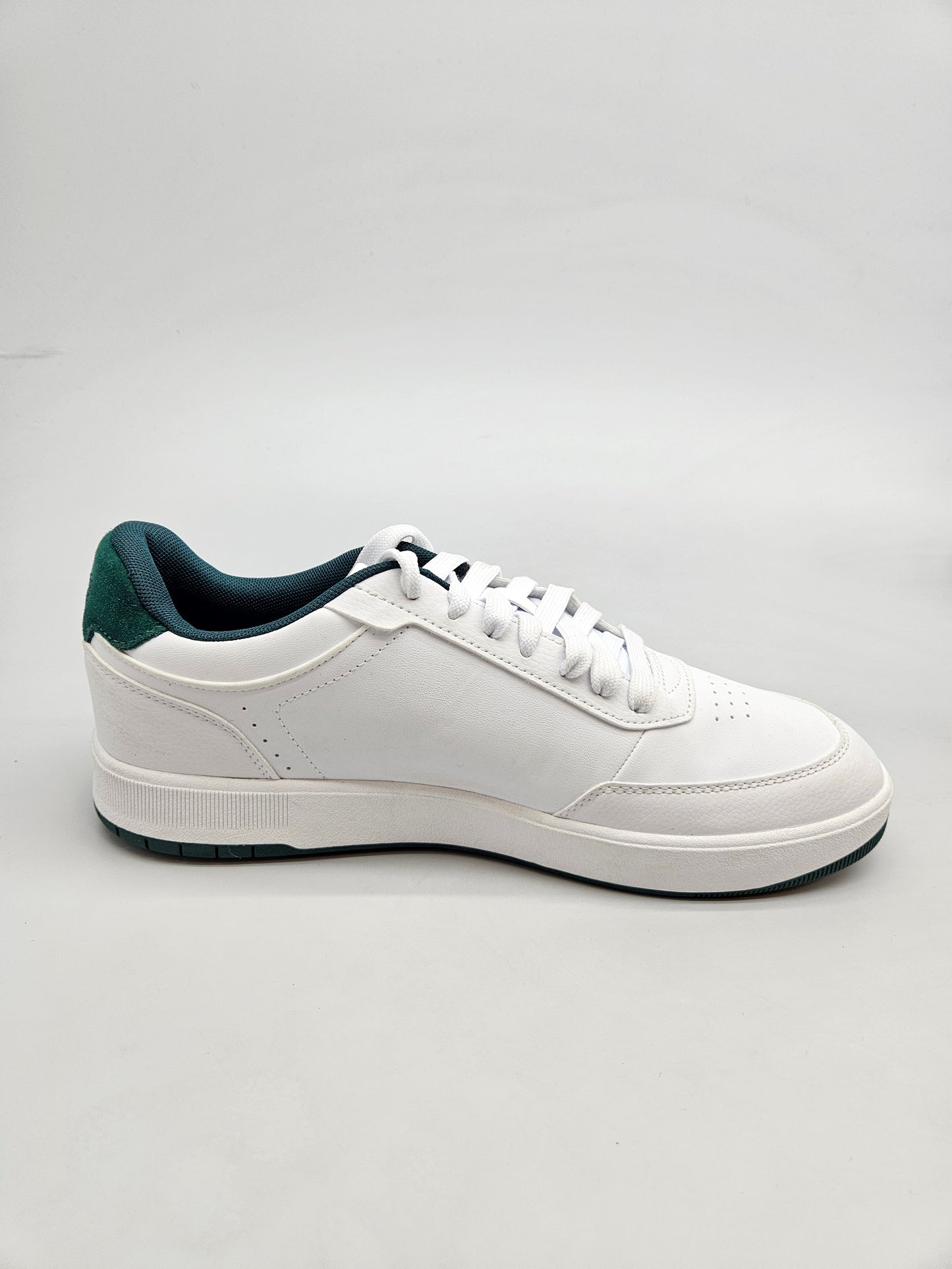 PUMA NOVI ORIGINAL PATIKI BR 42.5