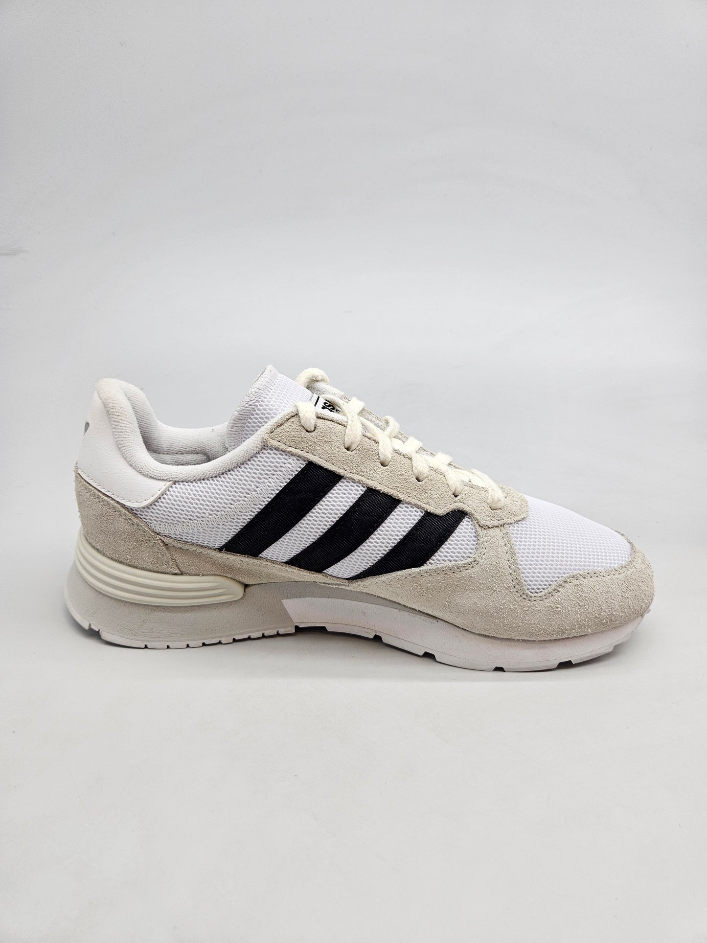ADIDAS NOVI ORIGINAL PATIKI BR 38.5