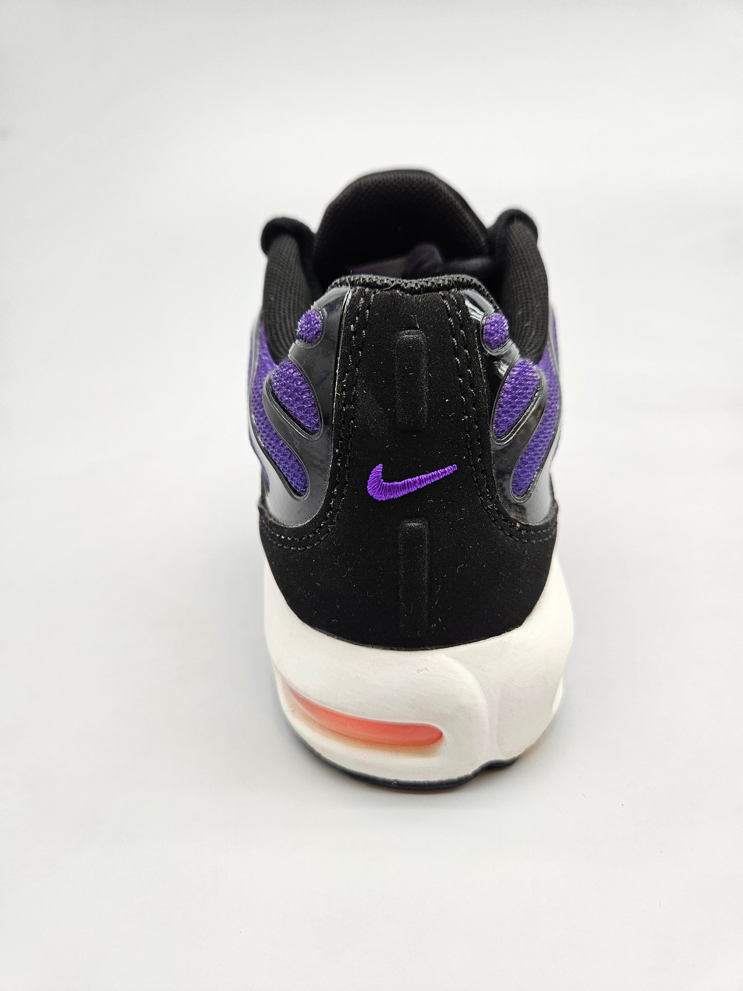 NIKE AIRMAX NOVI ORIGINAL PATIKI BR 35