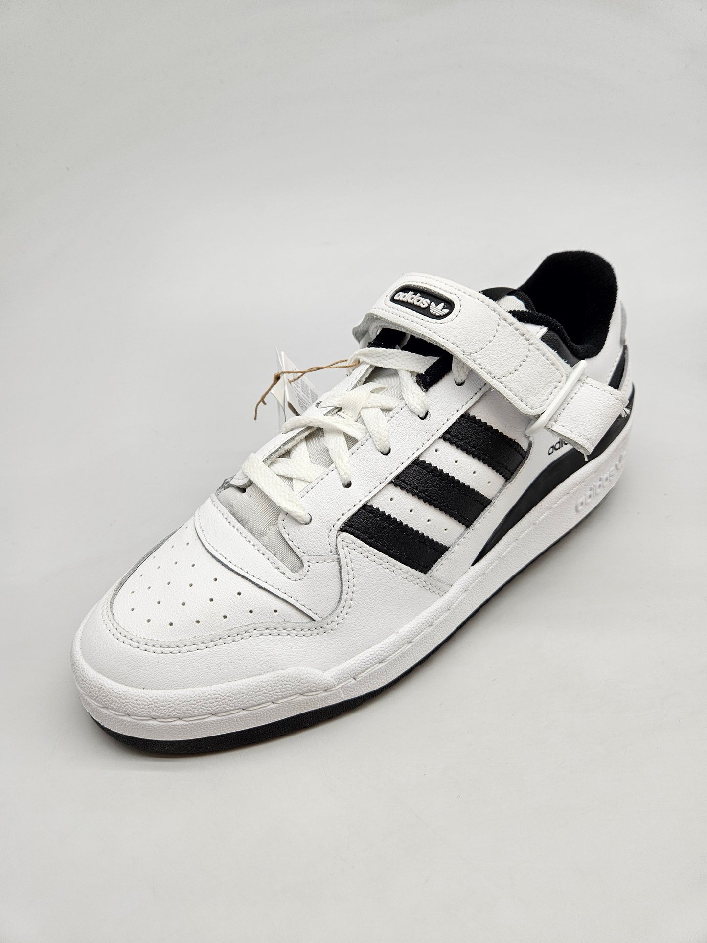 ADIDAS NOVI ORIGINAL PATIKI BR 42