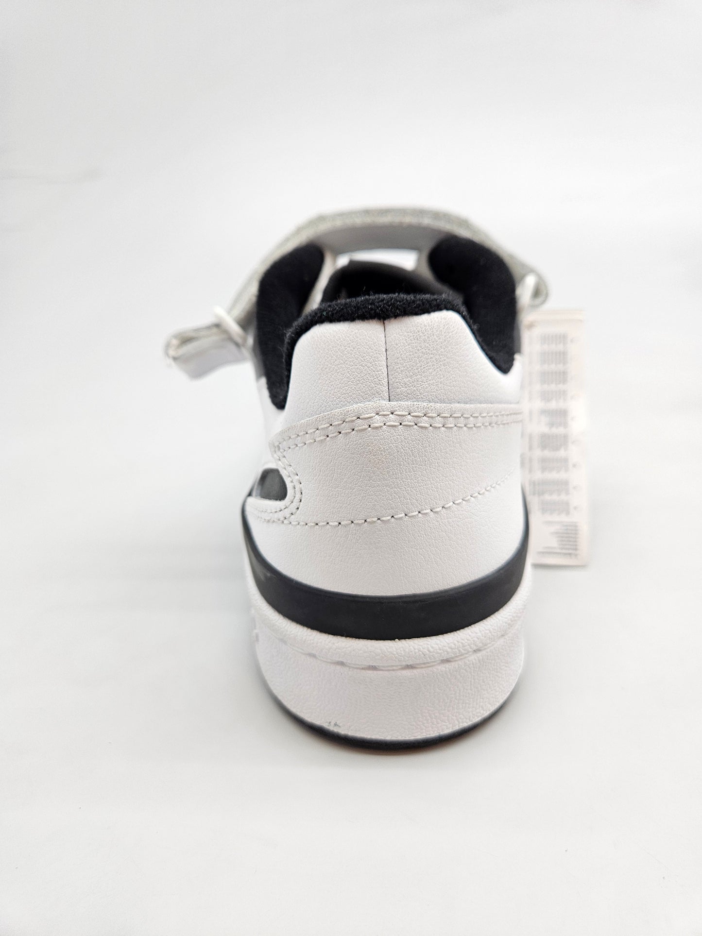 ADIDAS NOVI ORIGINAL PATIKI BR 42