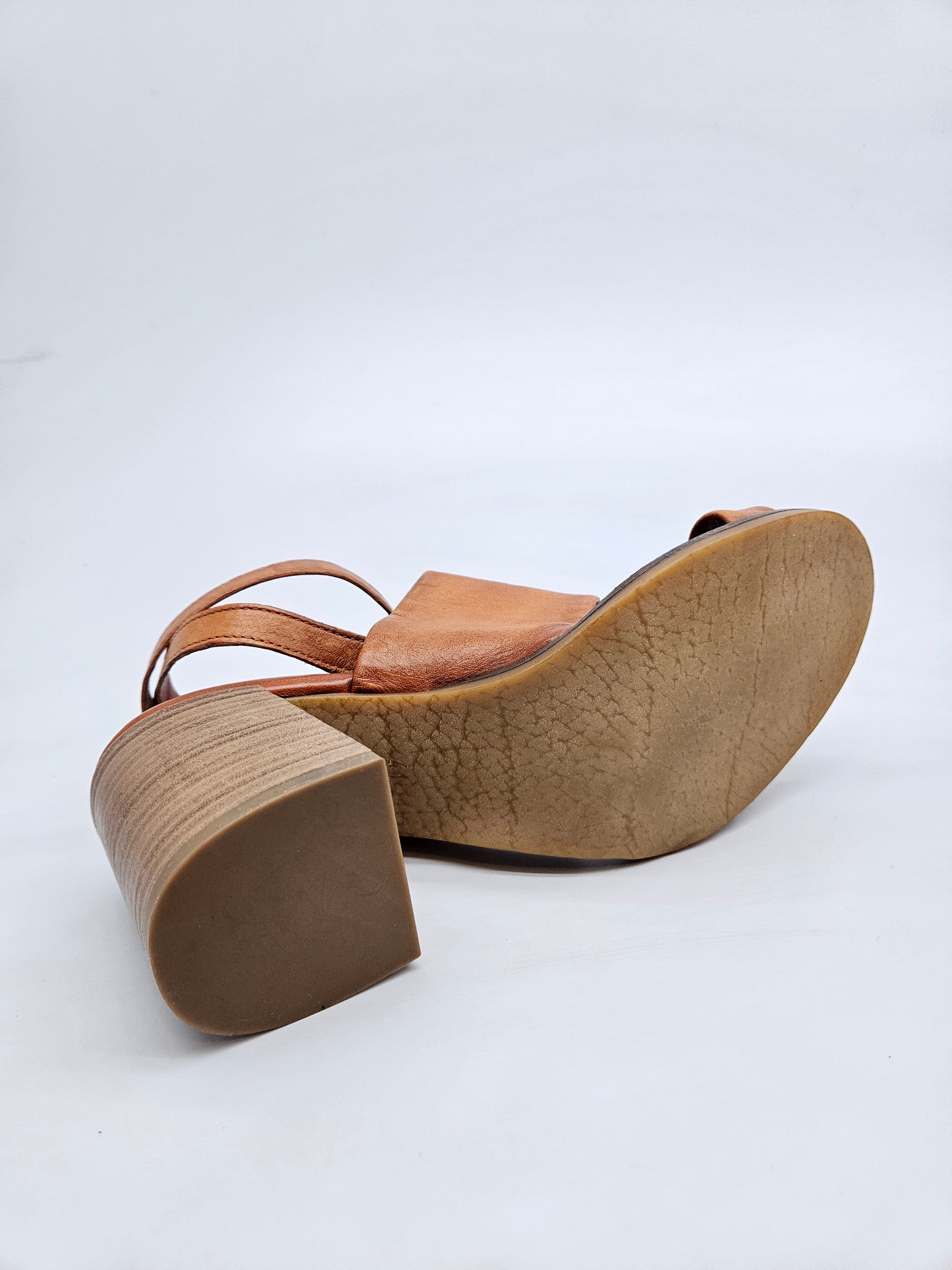 MJUS NOVI ORIGINAL SANDALI BR 41