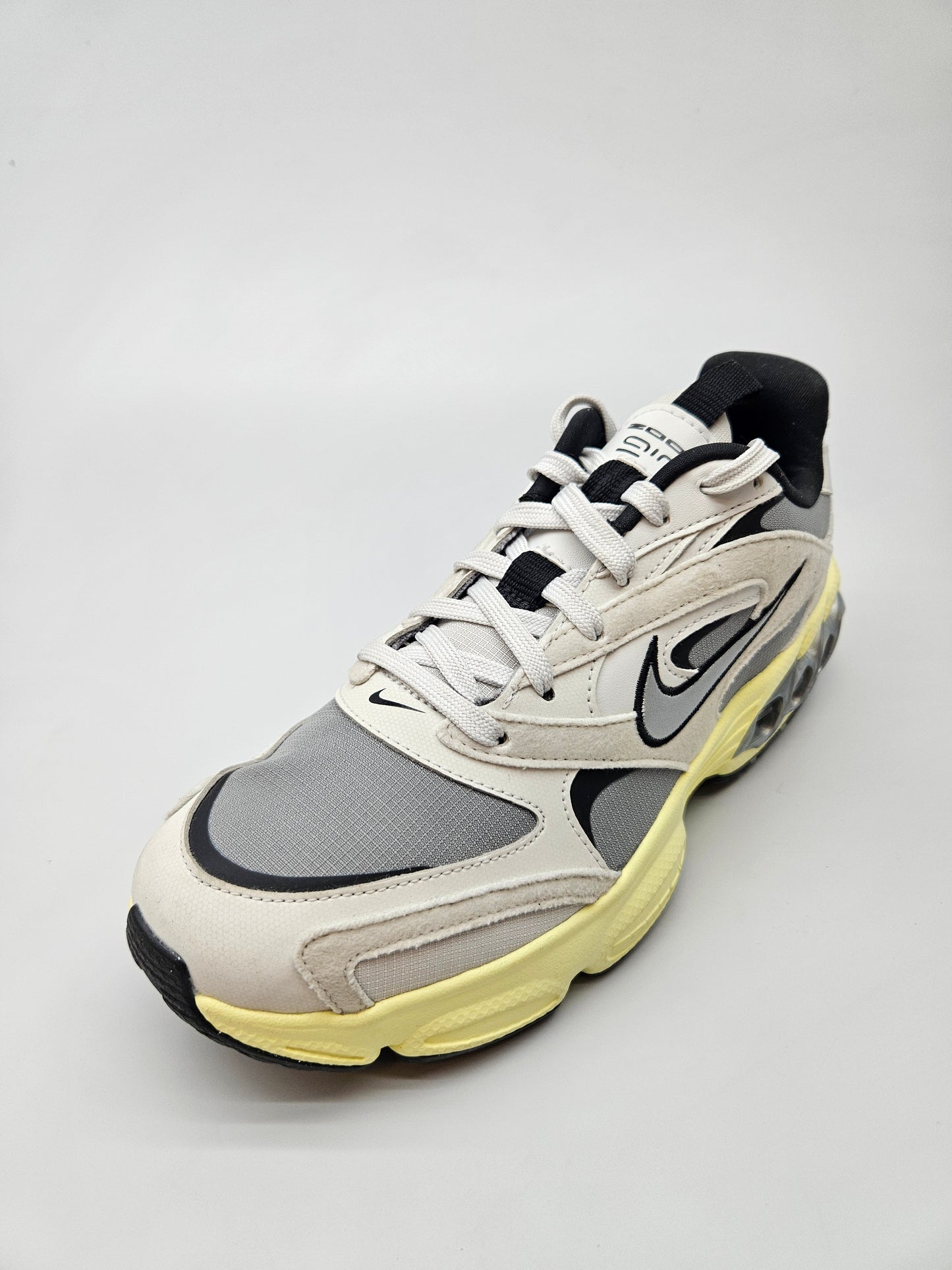NIKE NOVI ORIGINAL PATIKI BR 39
