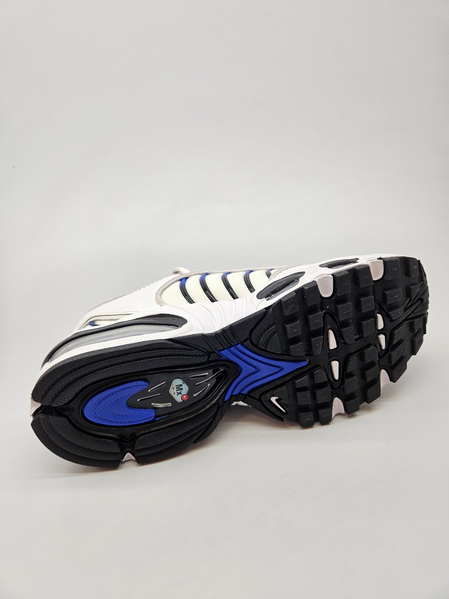 NIKE NOVI ORIGINAL PATIKI BR 37.5