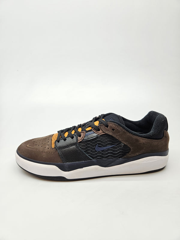 NIKE NOVI ORIGINAL PATIKI BR 42.5