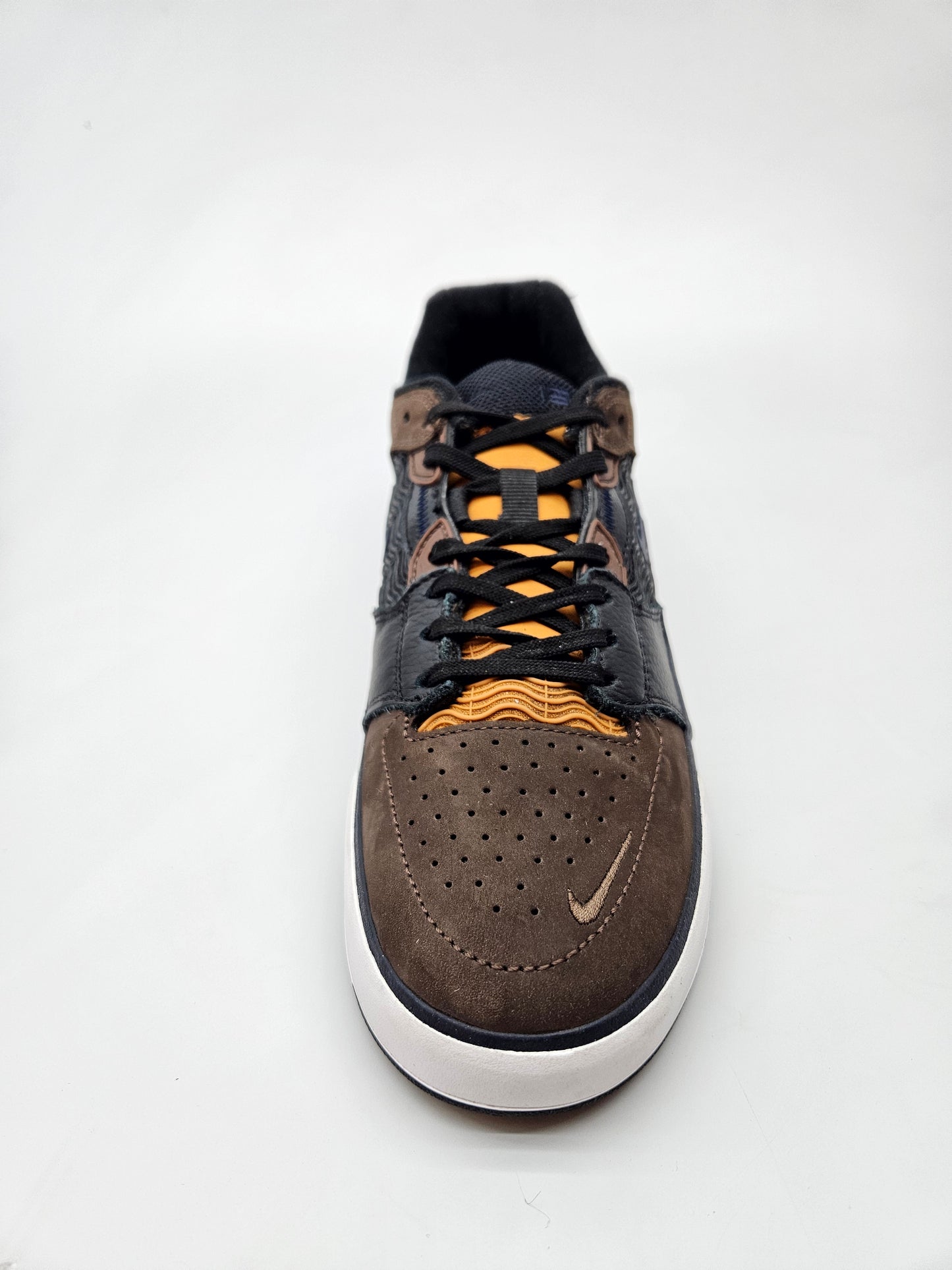 NIKE NOVI ORIGINAL PATIKI BR 42.5