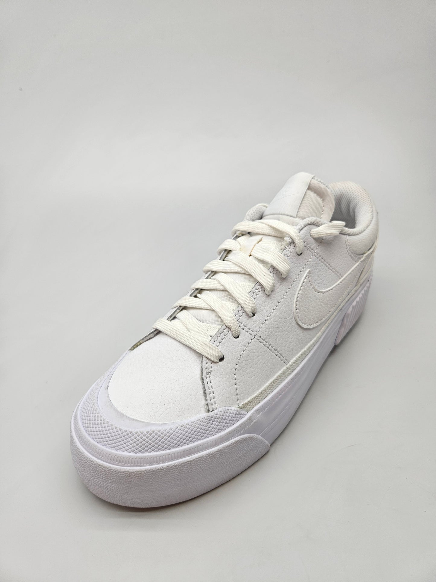 NIKE NOVI ORIGINAL PATIKI 38.5