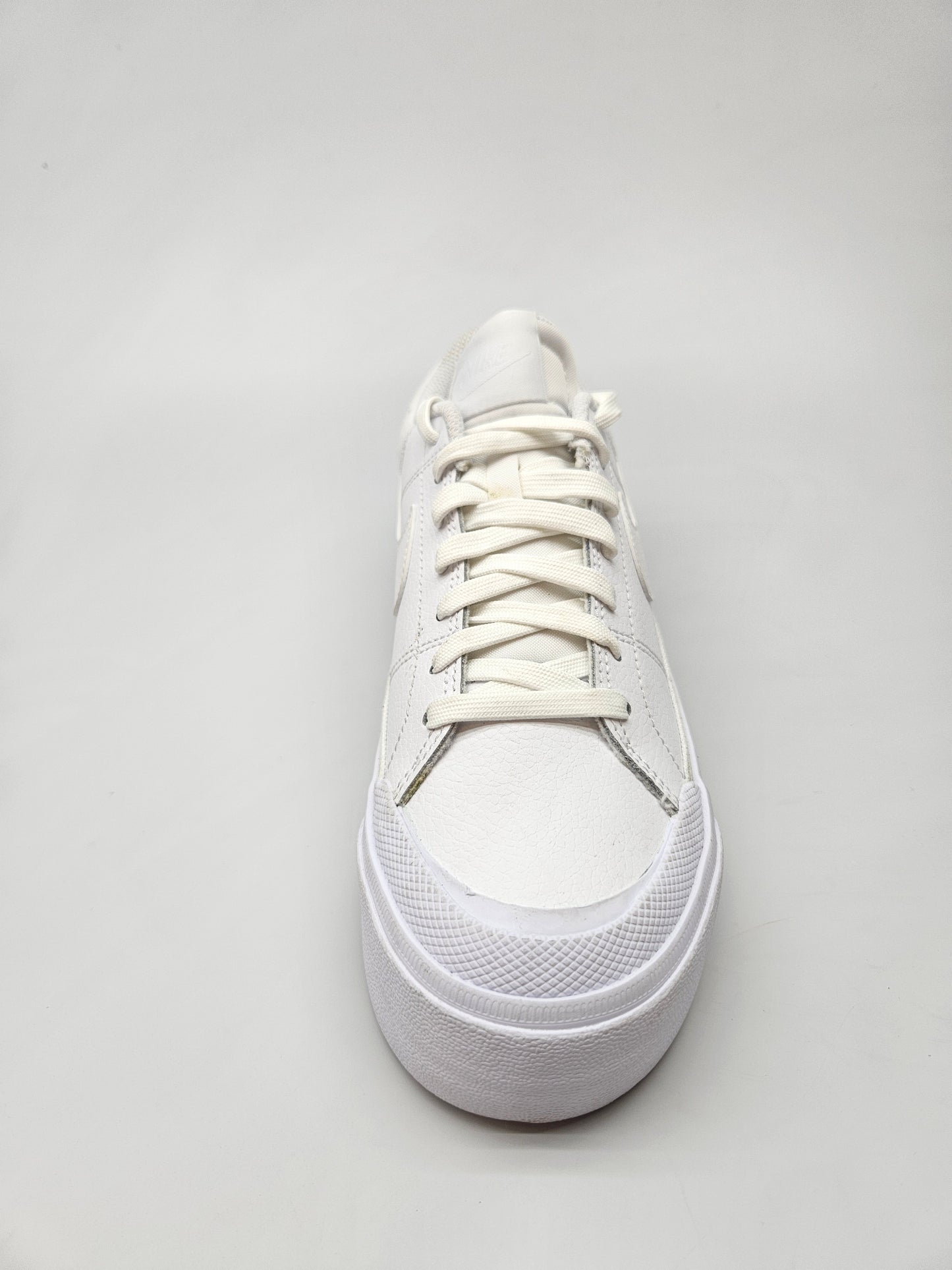 NIKE NOVI ORIGINAL PATIKI 38.5