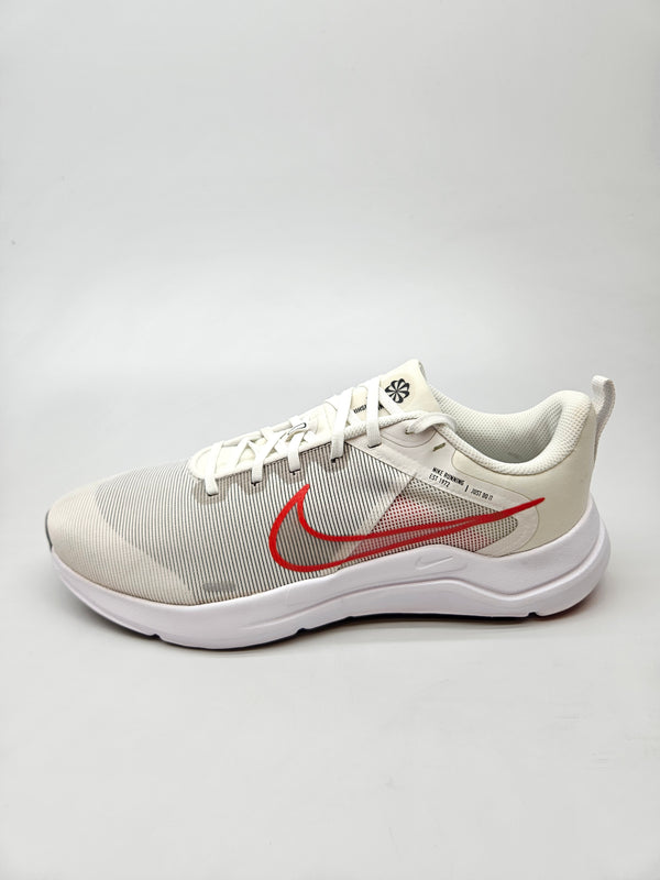 NIKE NOVI ORIGINAL PATIKI BR 43