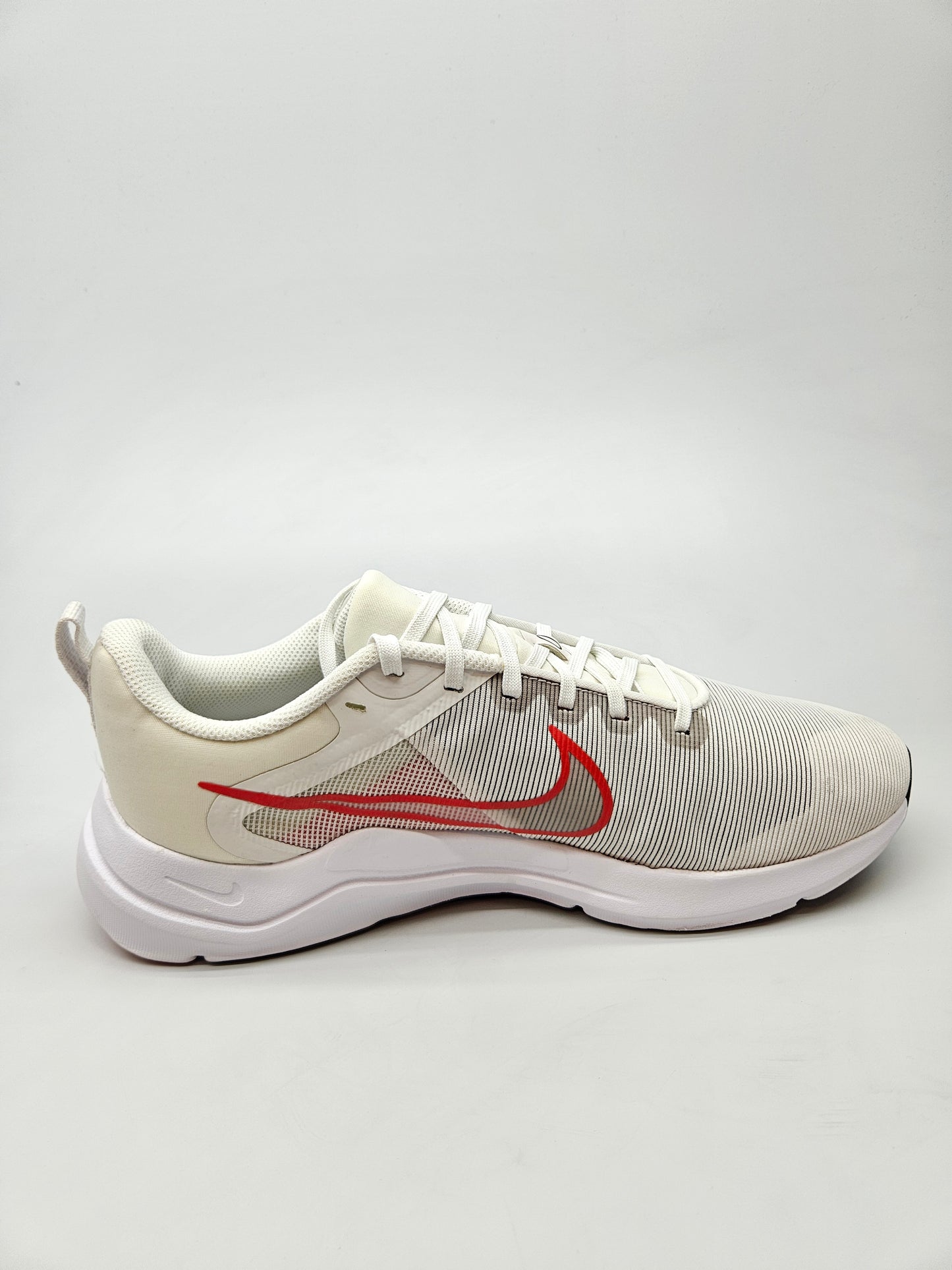 NIKE NOVI ORIGINAL PATIKI BR 43