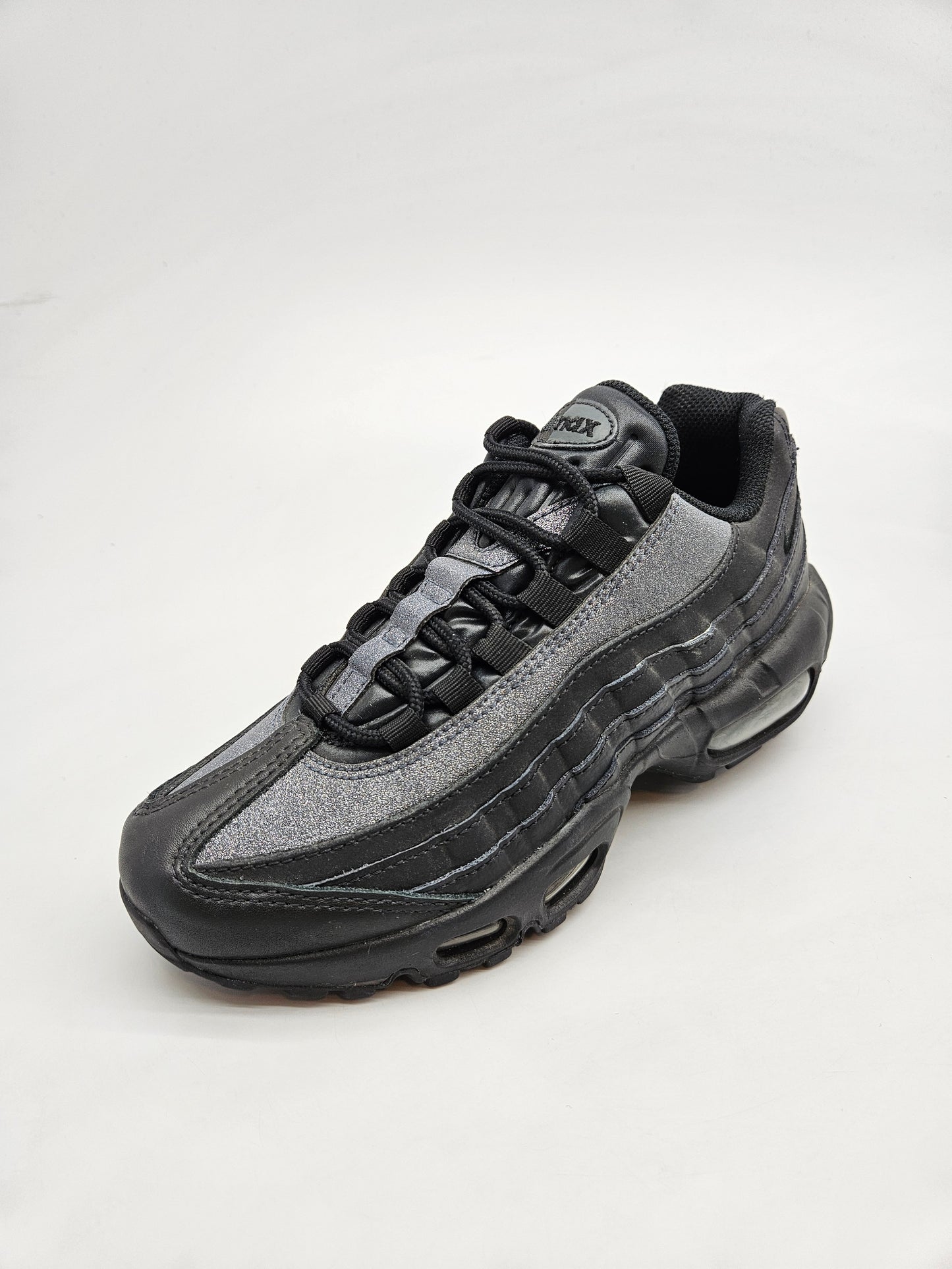 NIKE AIRMAX NOVI ORIGINAL PATIKI BR 37.5