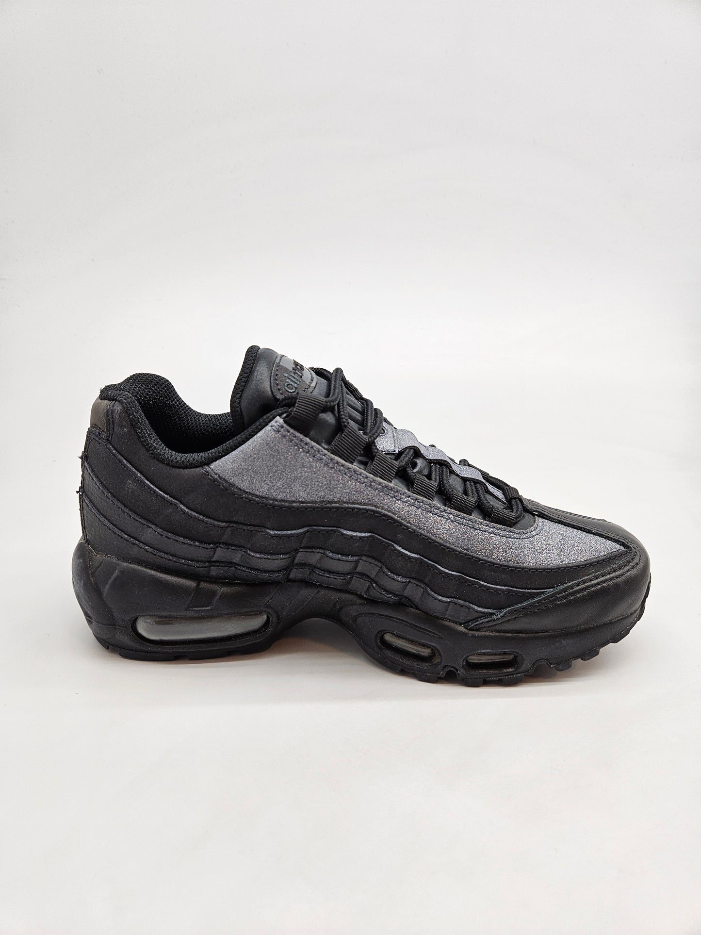 NIKE AIRMAX NOVI ORIGINAL PATIKI BR 37.5