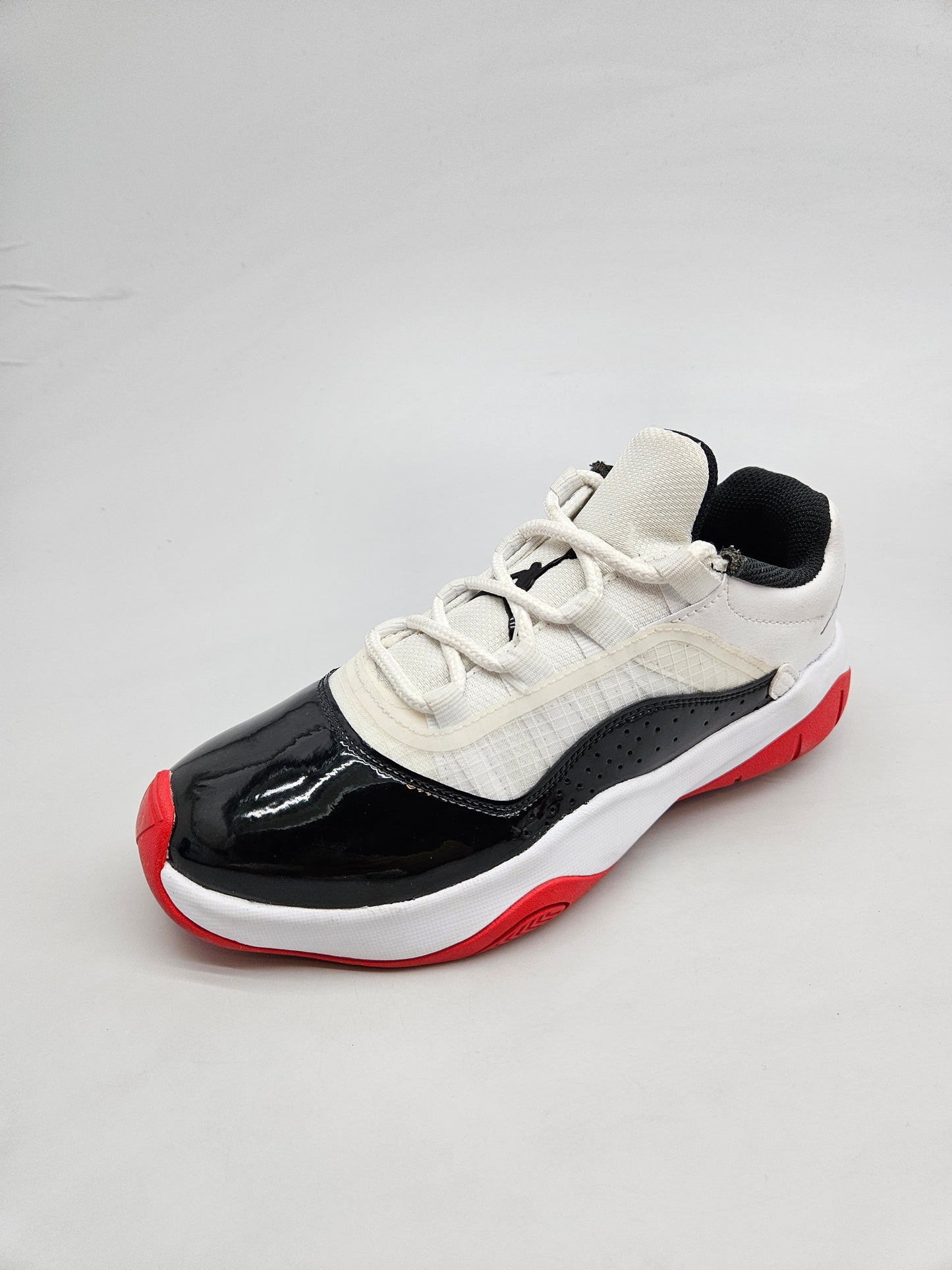 NIKE JORDAN NOVI ORIGINAL PATIKI BR 36