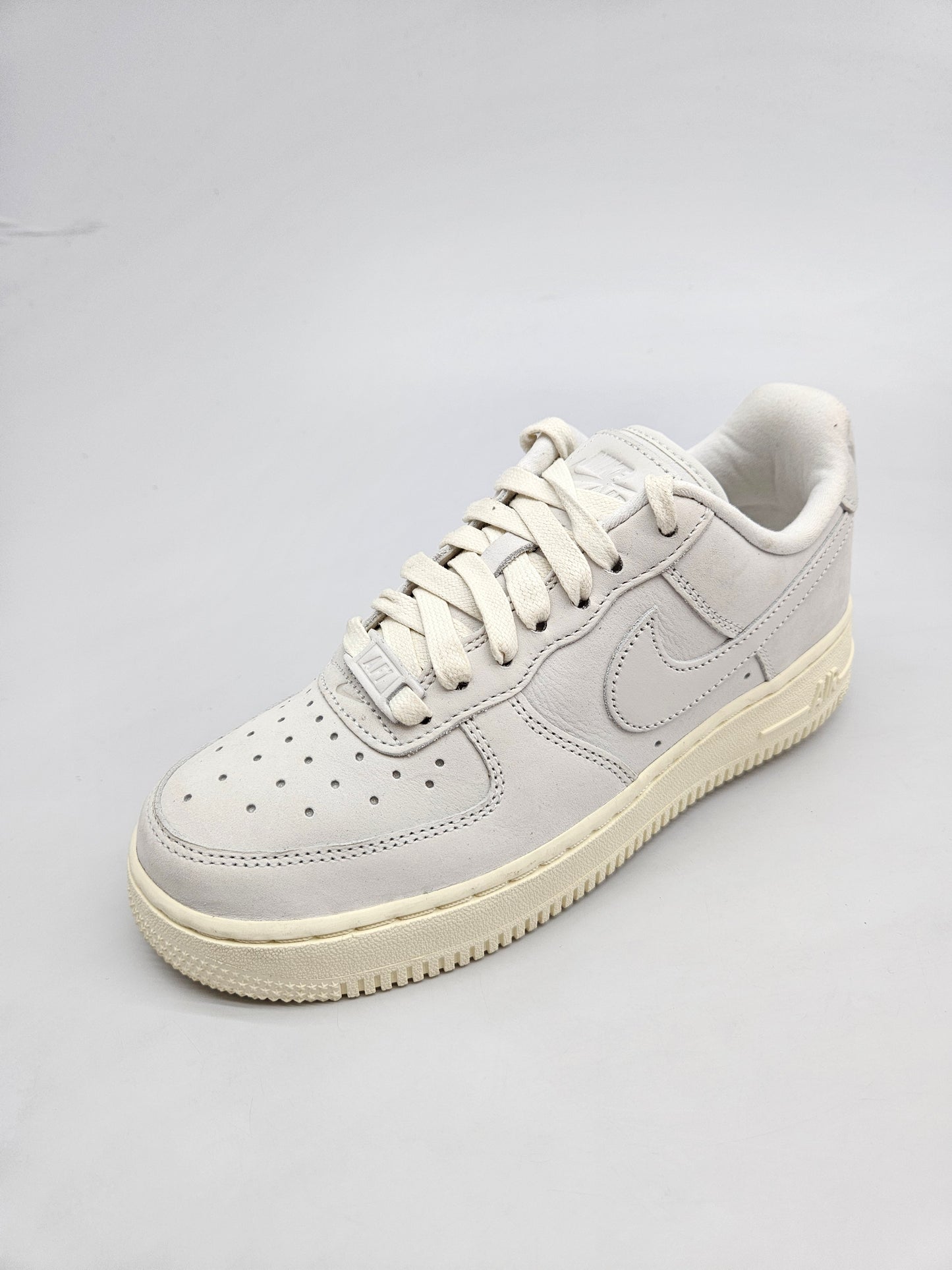 NIKE AF1 NOVI ORIGINAL PATIKI BR 36