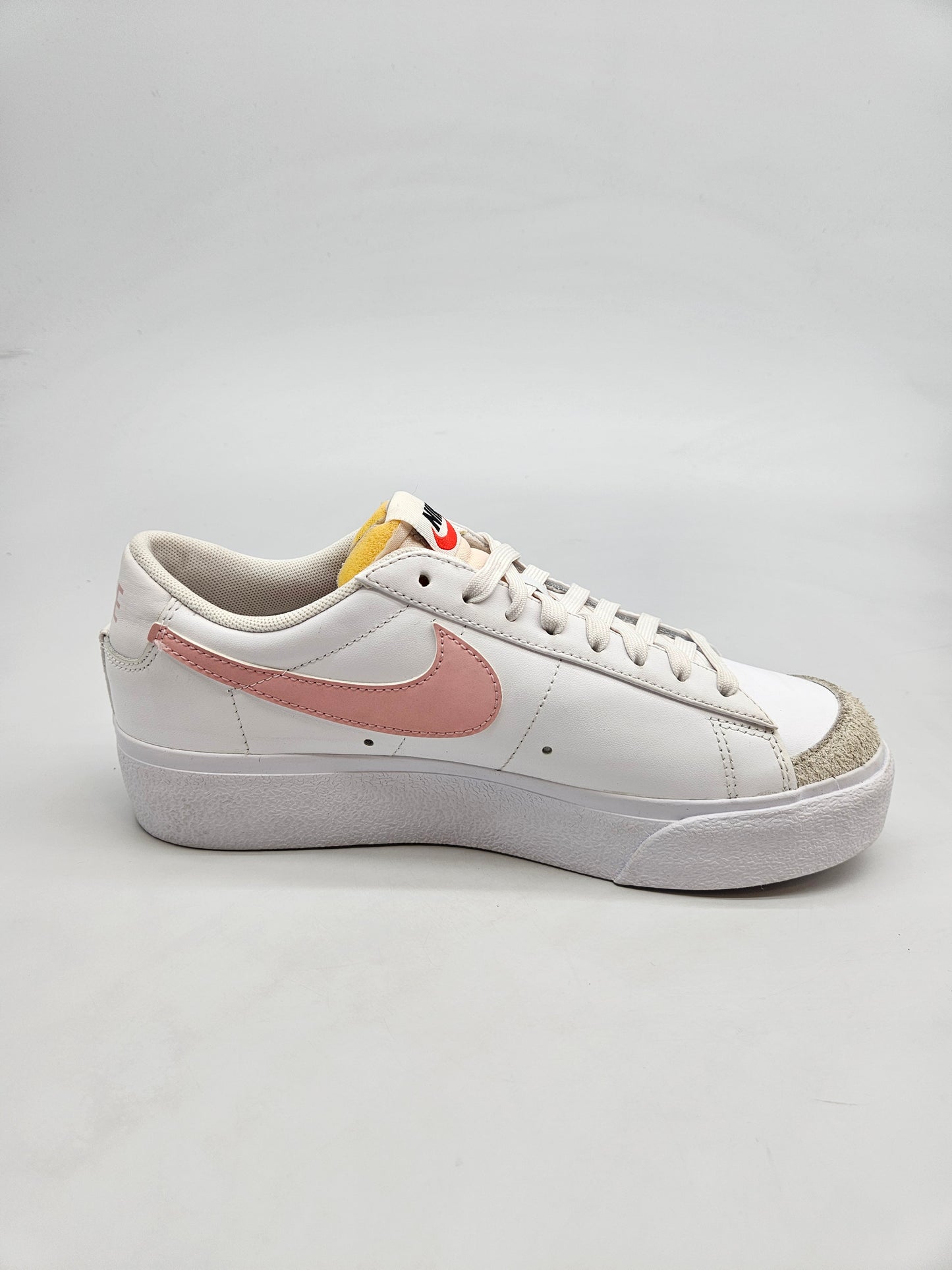 NIKE NOVI ORIGINAL PATIKI BR 40