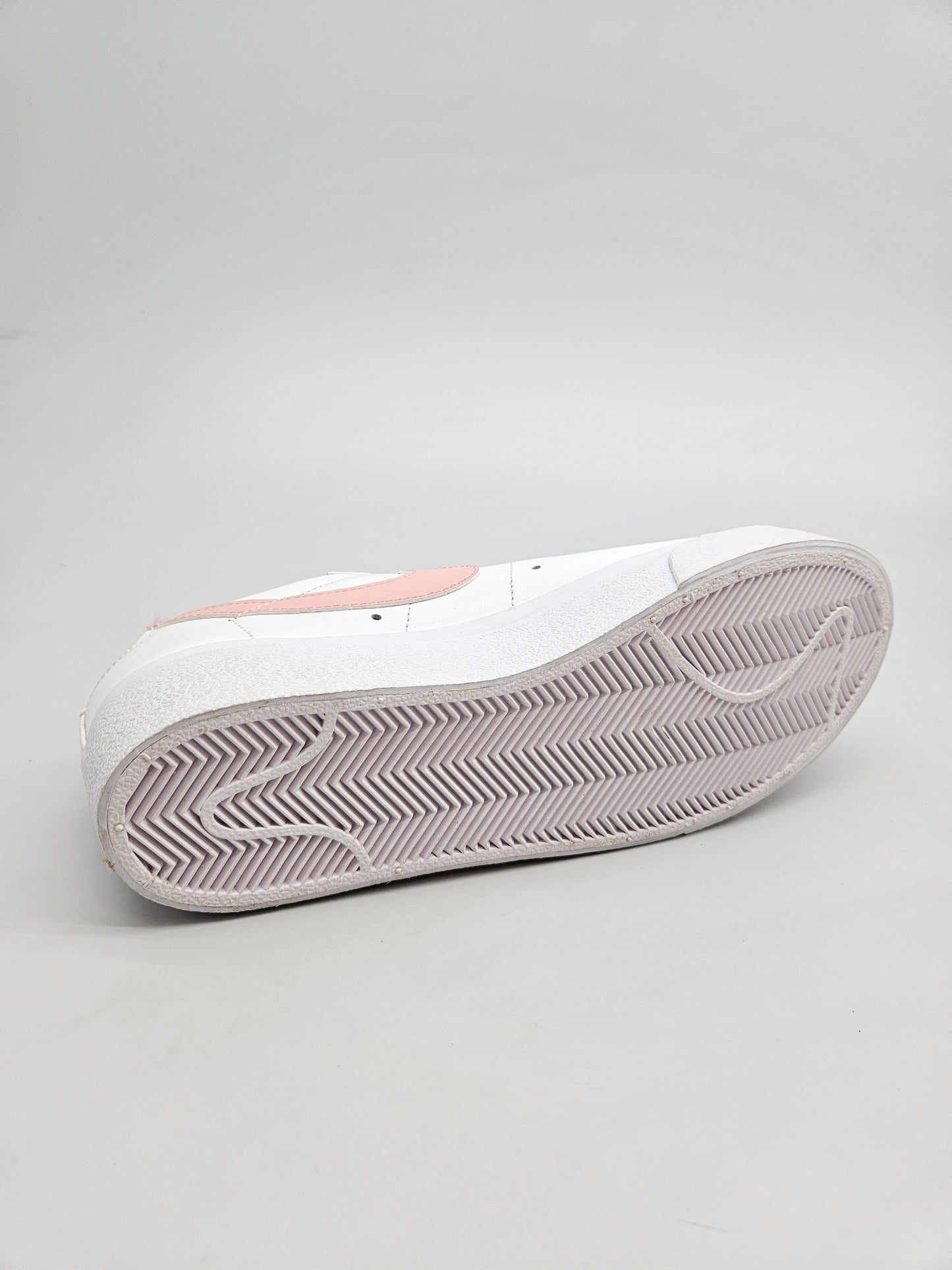NIKE NOVI ORIGINAL PATIKI BR 40