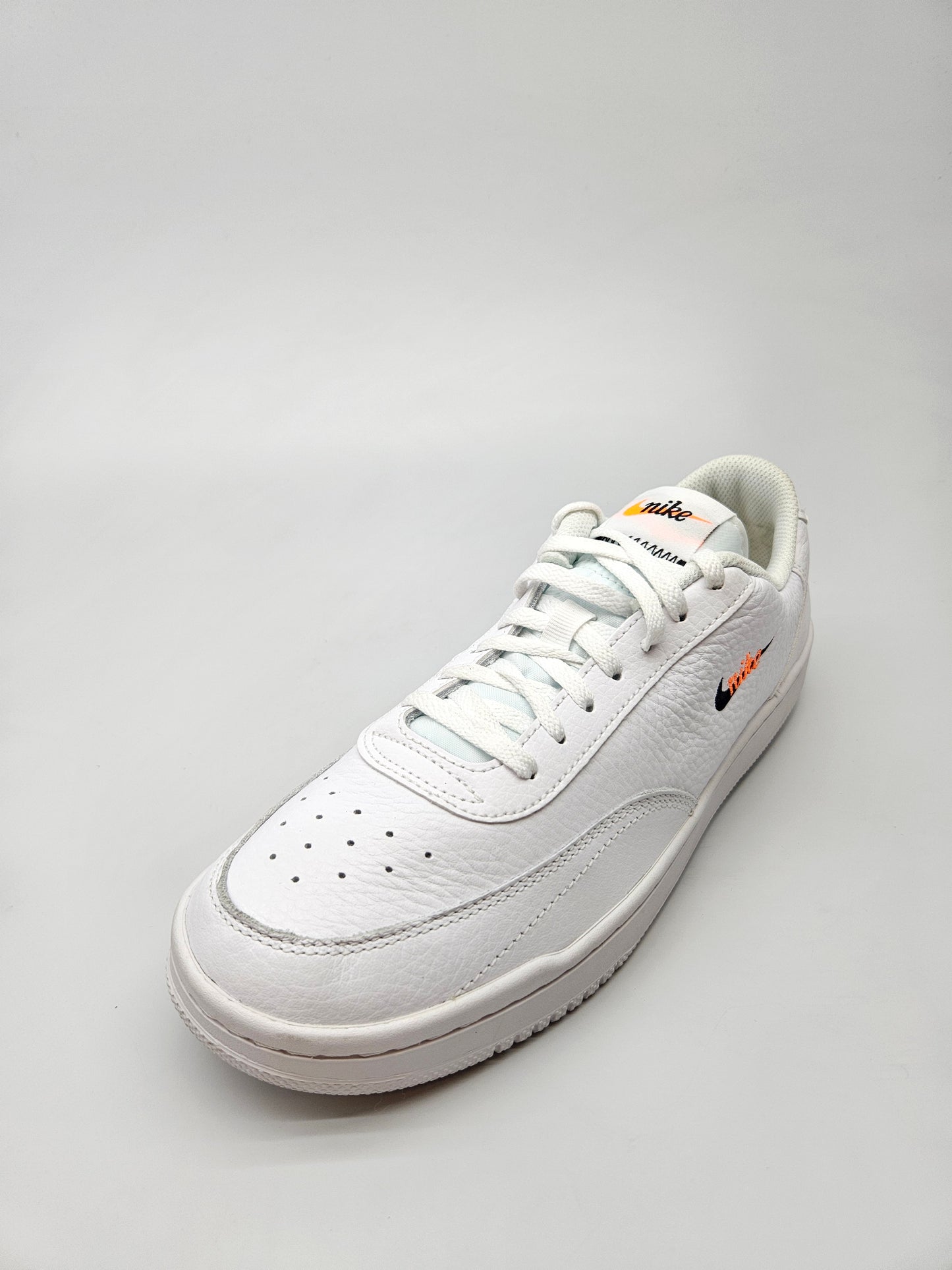 NIKE NOVI ORIGINAL PATIKI BR 42