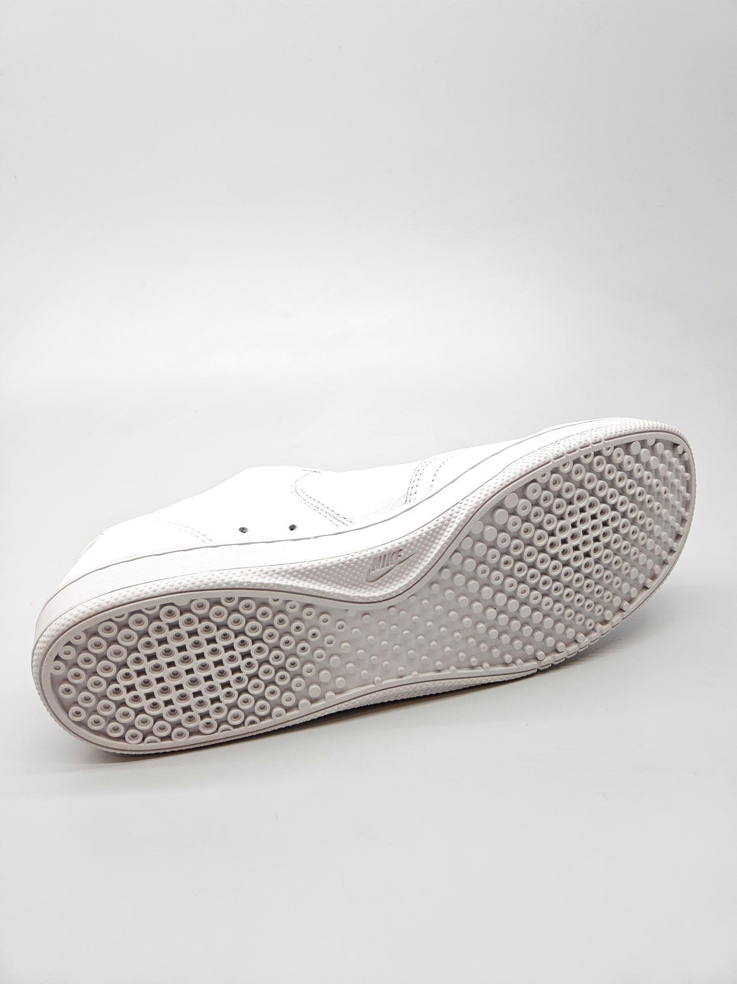 NIKE NOVI ORIGINAL PATIKI BR 42